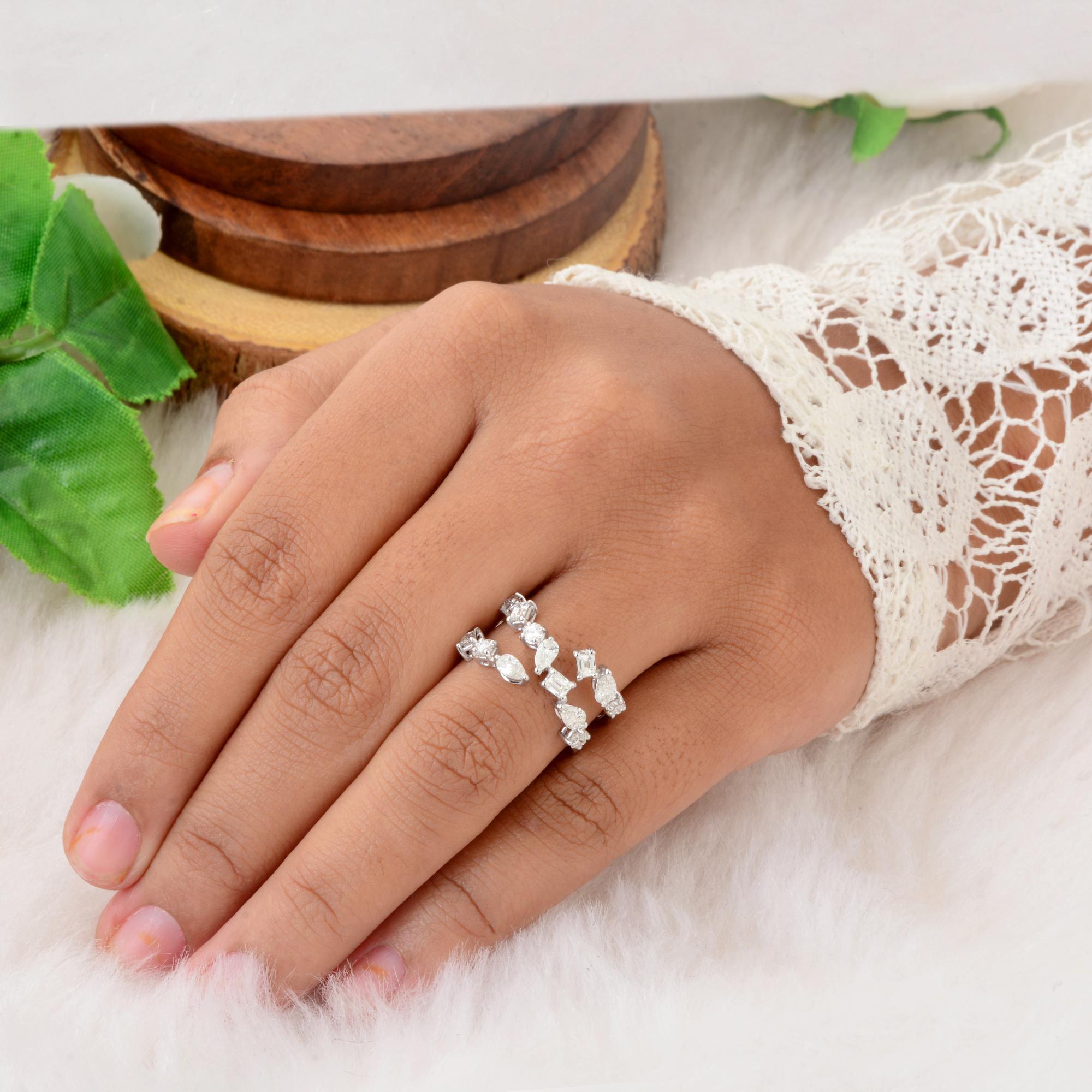 En vente :  All Tariffs Paid Nature 1.32 Carat SI/H Diamond Crisscross Cuff Ring 14K Gold 6