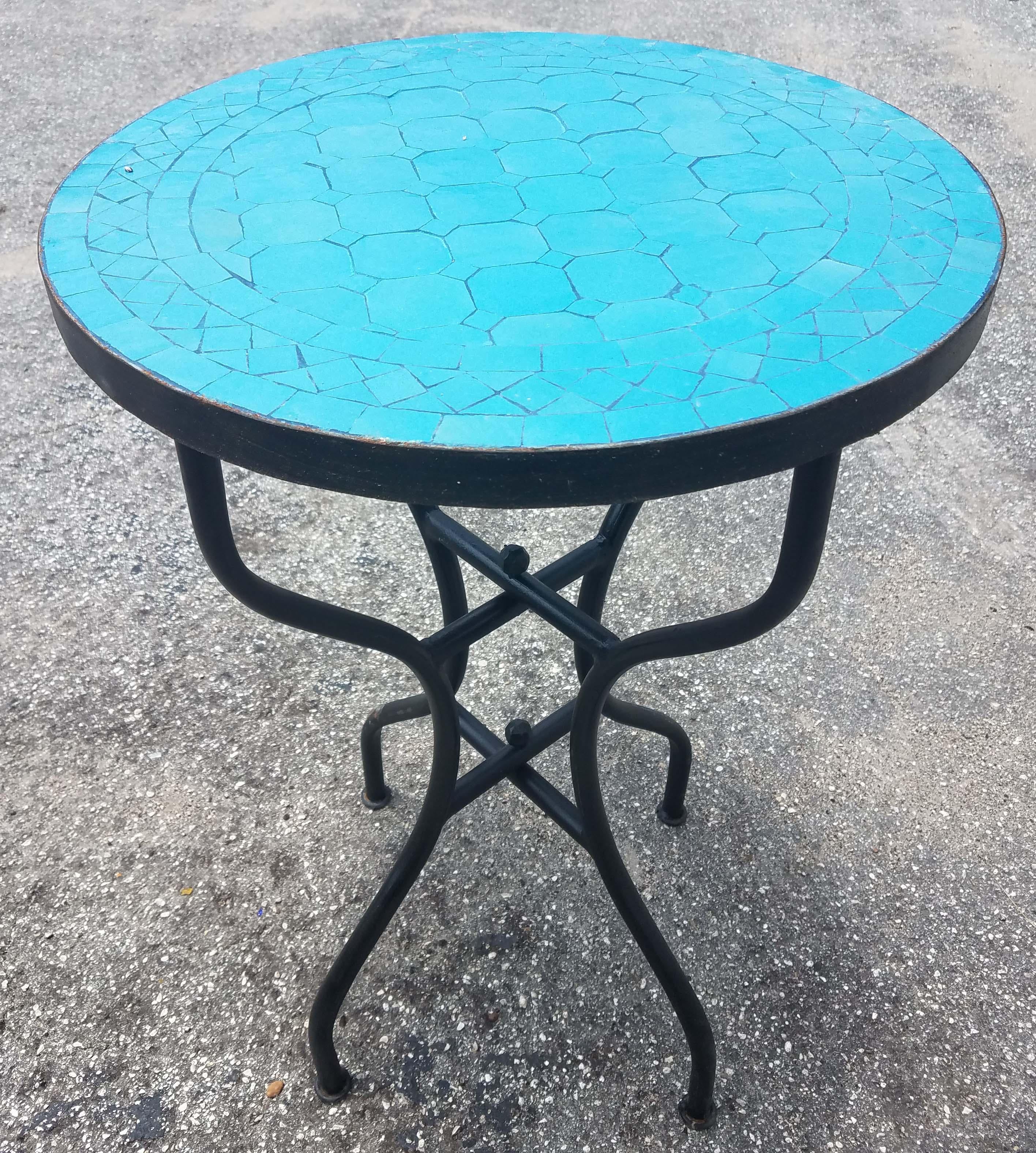 All Turquoise Moroccan Mosaic Table, CR4 In Excellent Condition For Sale In Orlando, FL