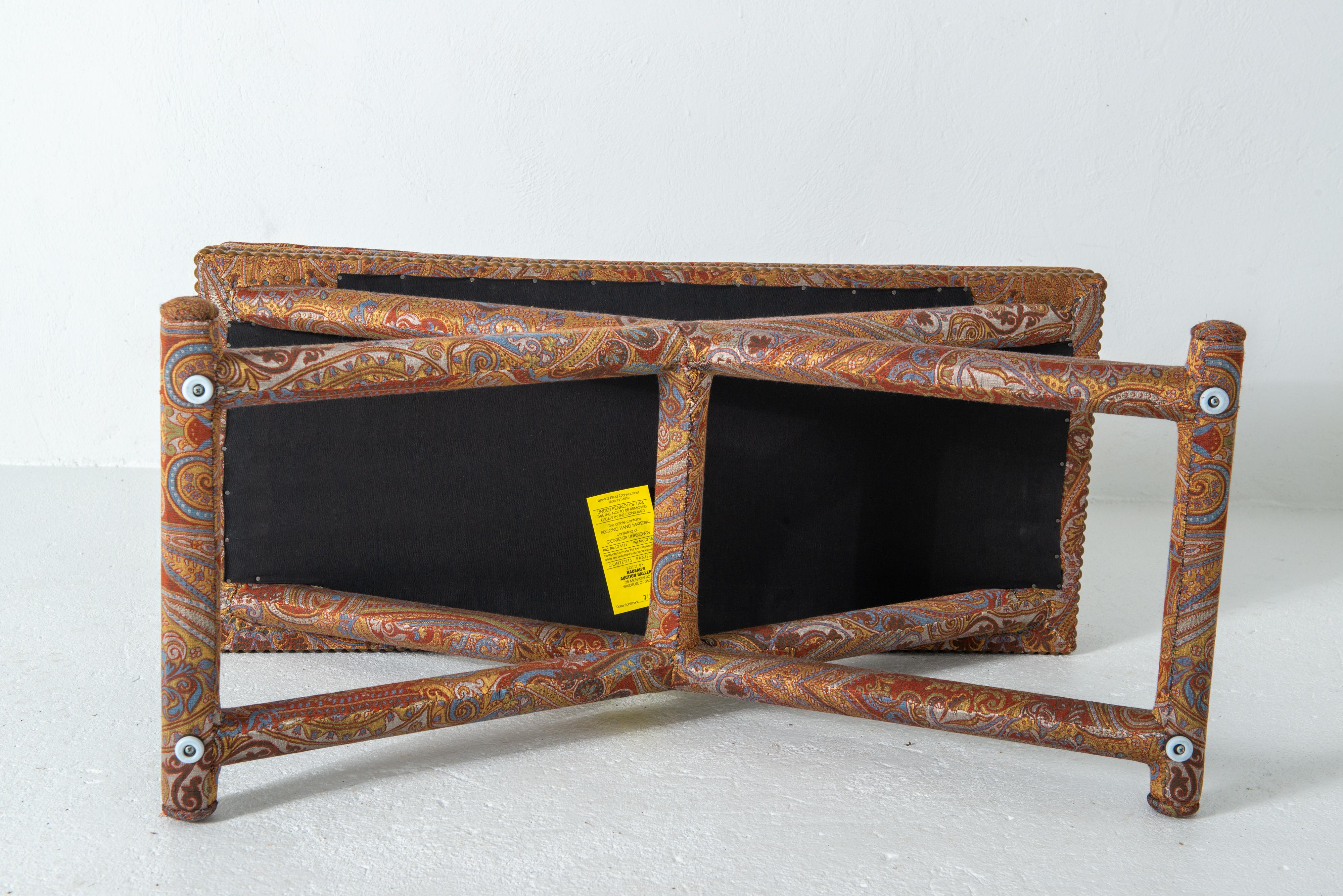 All Upholstered X Form Base Paisley Bench, Billy Baldwin Style en vente 2