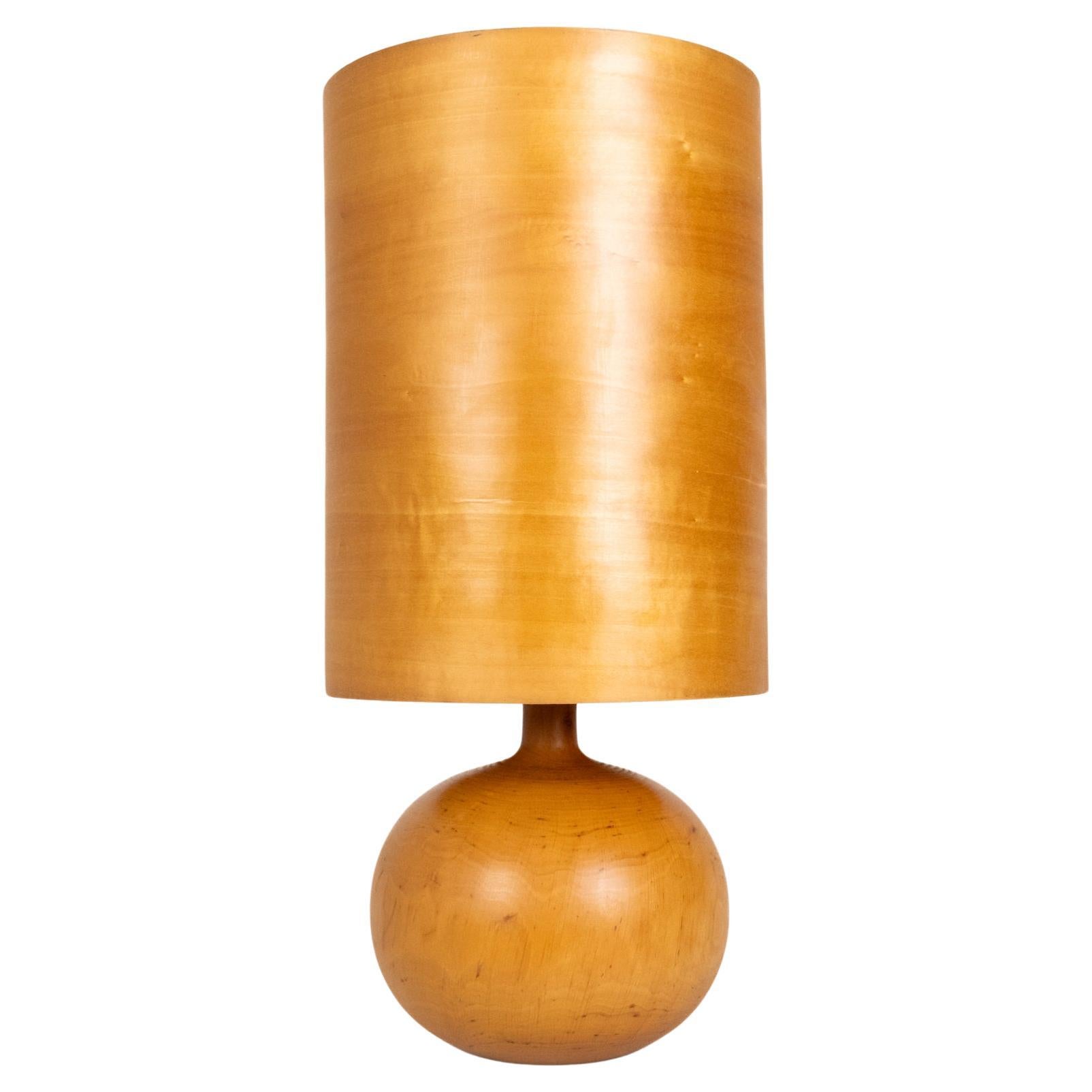 Lámpara de mesa minimalista de inspiración japonesa totalmente de madera, años 80 en venta