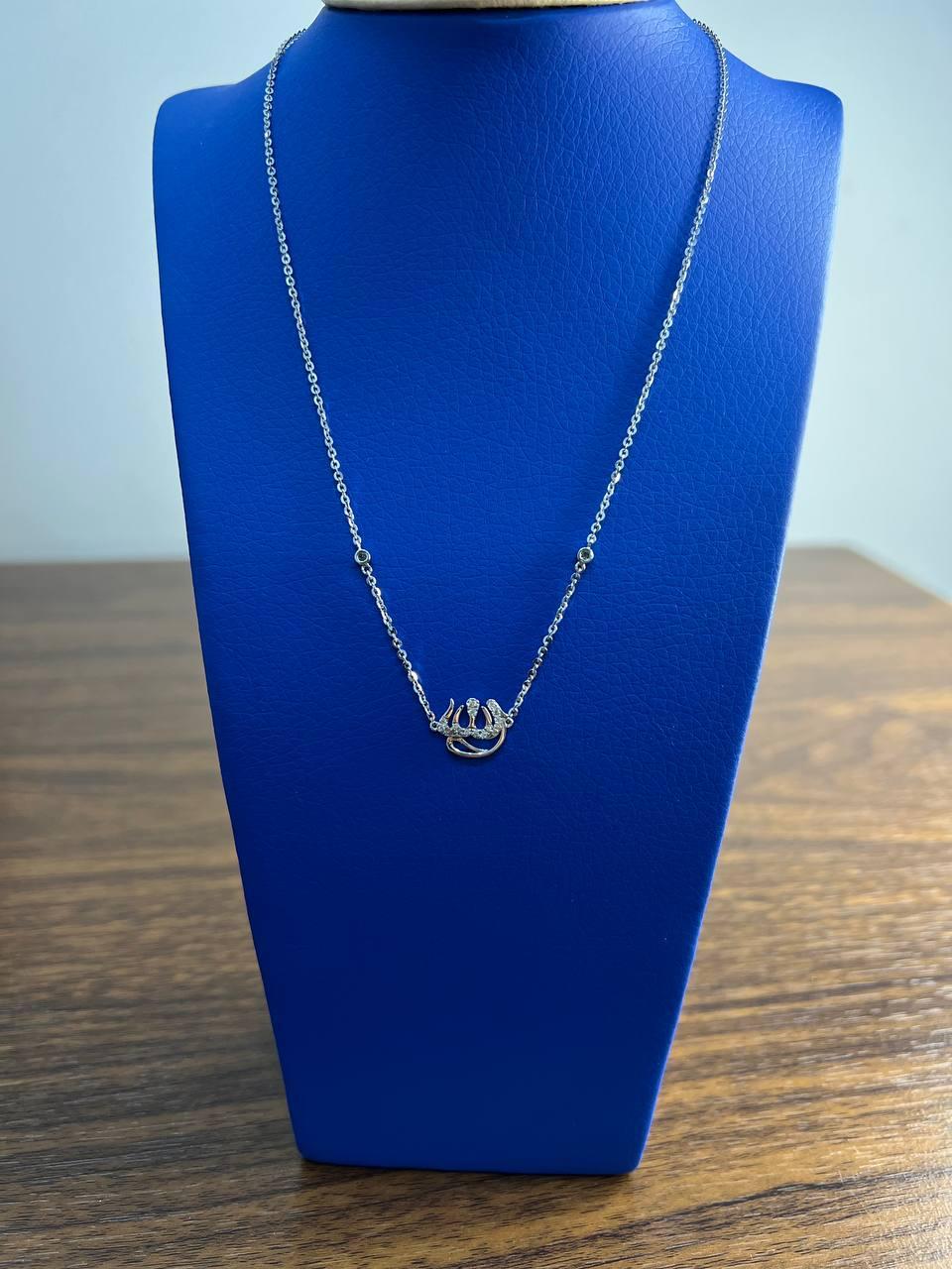 Donna Allah Dio Signore Dito Anello Catena Simbolo Diamante Collana in oro bianco 18K Ciondolo in vendita