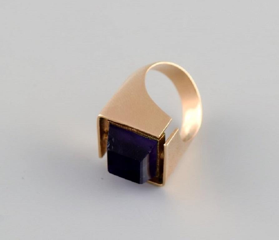 Allan Børge Larsen, Danish goldsmith. Modernist vintage ring in 14 carat gold For Sale 3