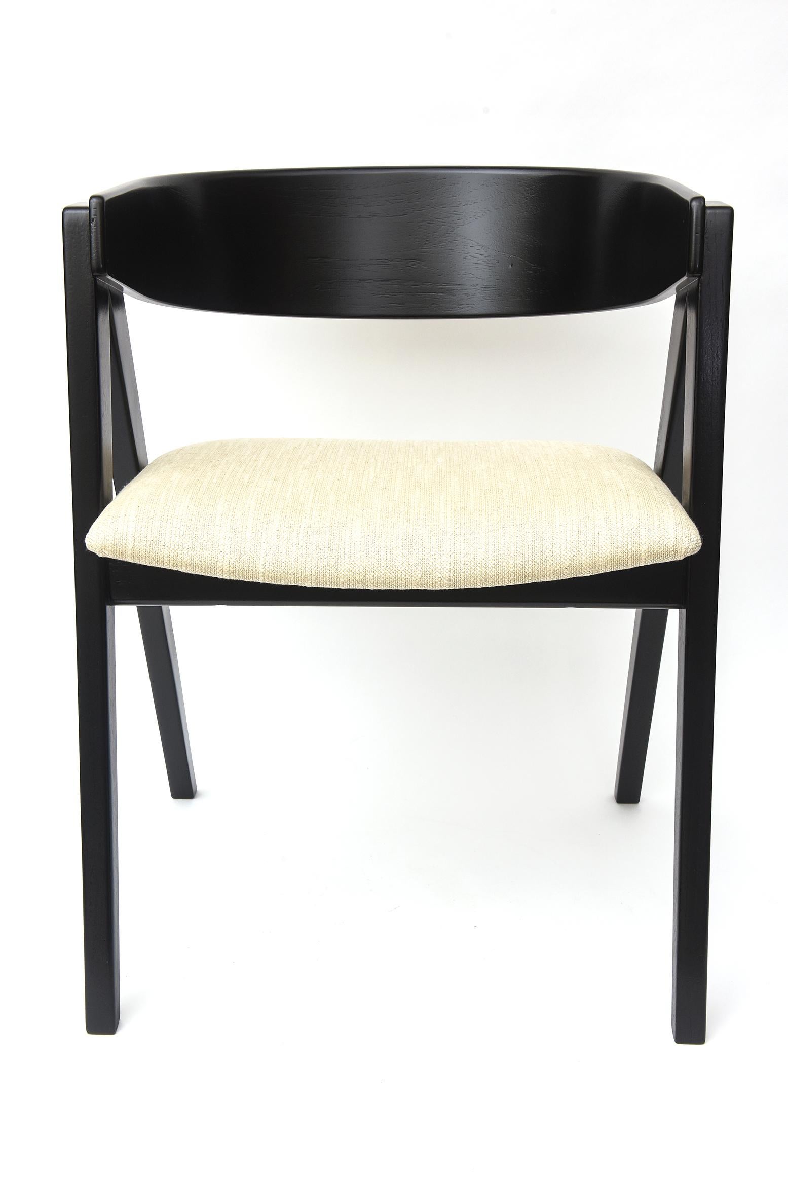 Mid-Century Modern Chaise d'appoint sculpturale en bois teinté noir Allan Gould, mi-siècle moderne en vente