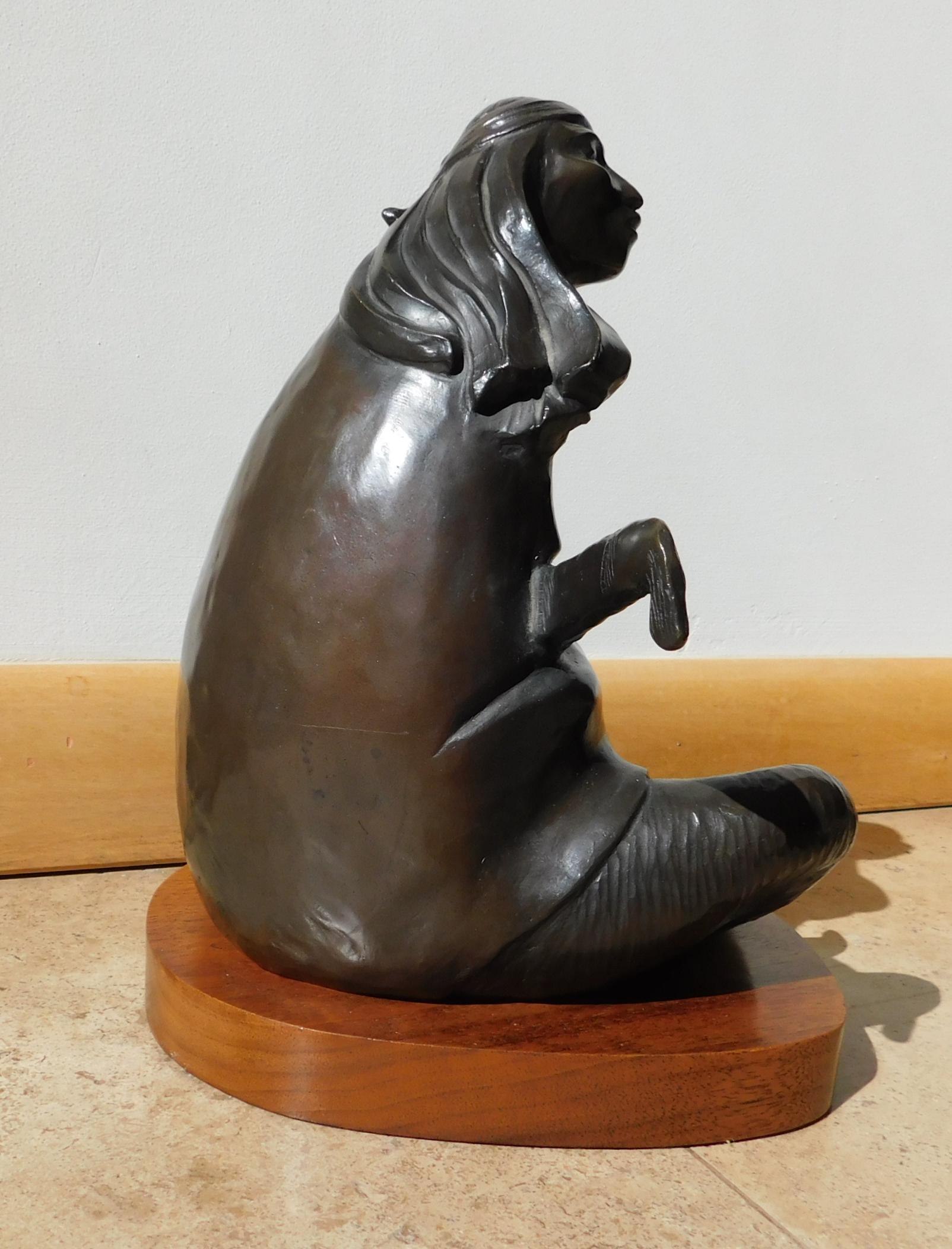Moulage Allan Houser, sculpture moderniste amérindienne en bronze, 1980 - « Night Watch » en vente