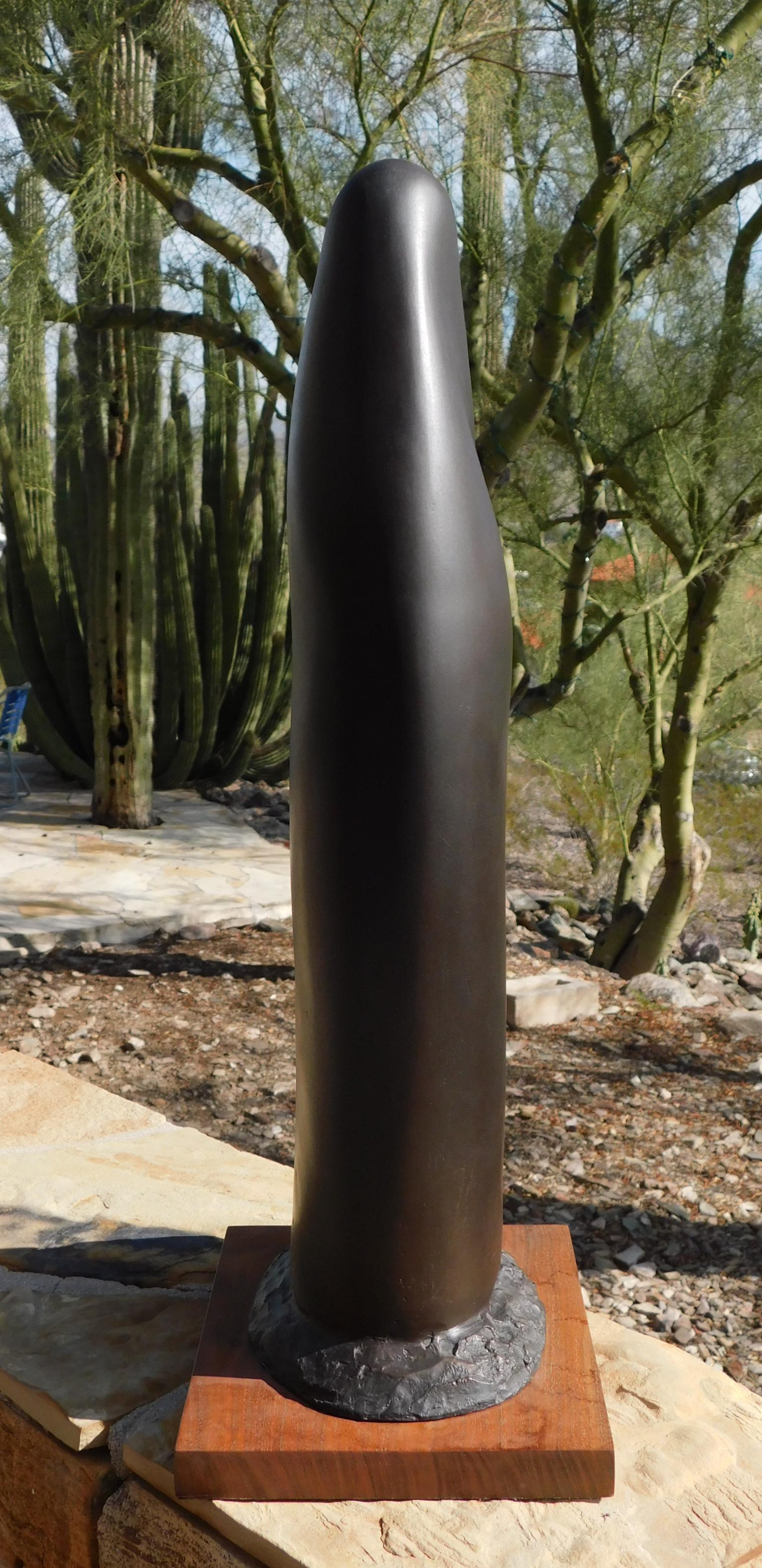 Allan Houser Modernistische Bronzeskulptur der amerikanischen Ureinwohner, 1989, „Watching“ im Angebot 3