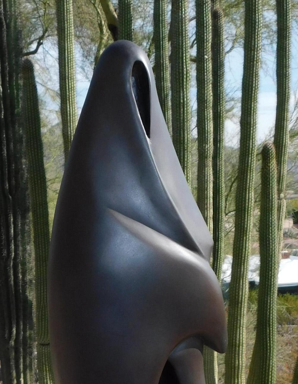 Allan Houser Modernistische Bronzeskulptur der amerikanischen Ureinwohner, 1989, „Watching“ im Angebot 6