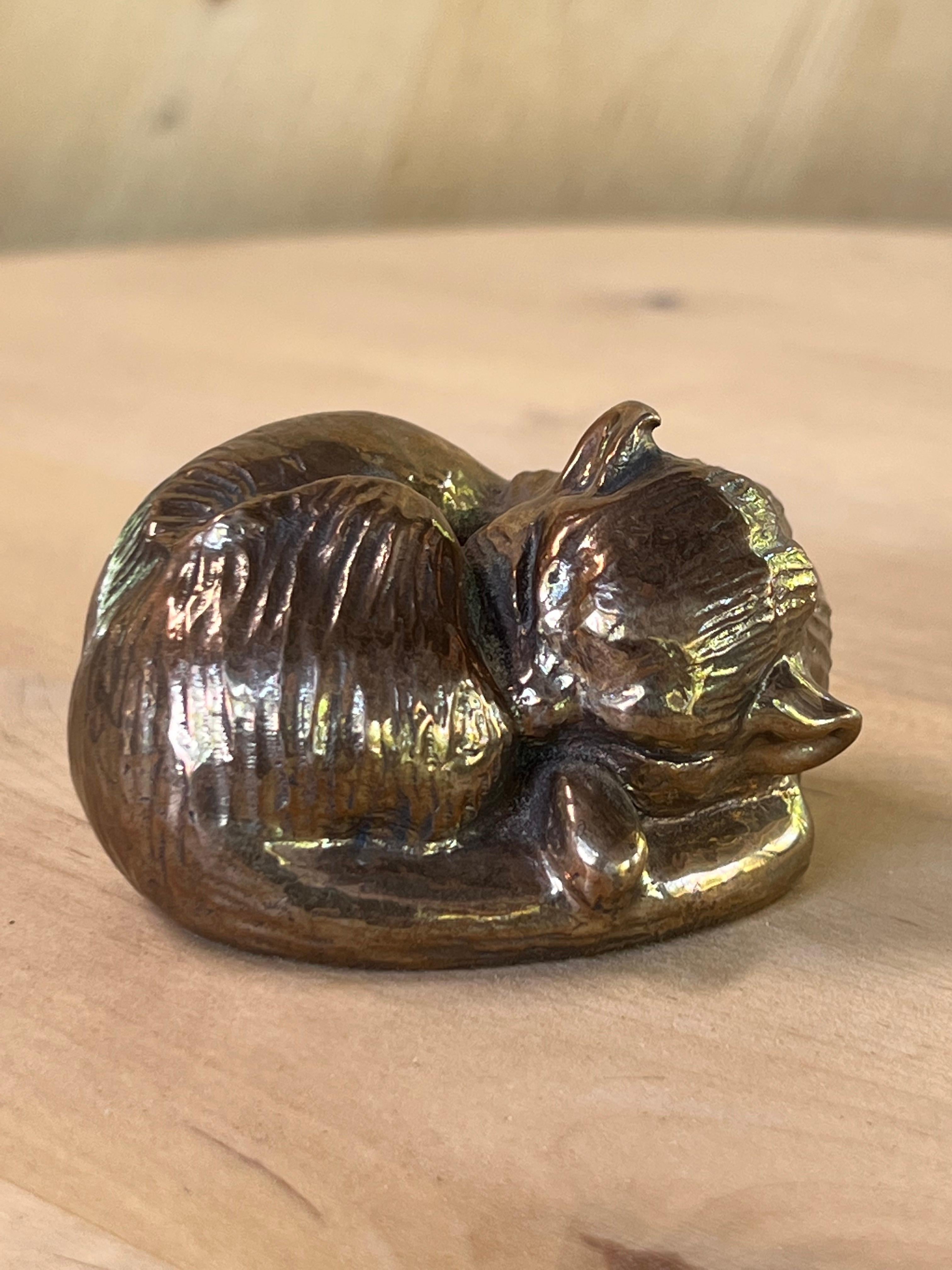 Kitty Kitty, Skulptur, von Allan Houser, Bronze, Katze, Gold, Nambe, Santa Fe, Auflage