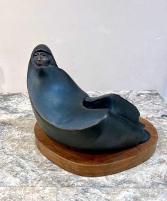 Beobachter, von Allan Houser, Bronze, Skulptur, limitierte Auflage, verhüllte Figur