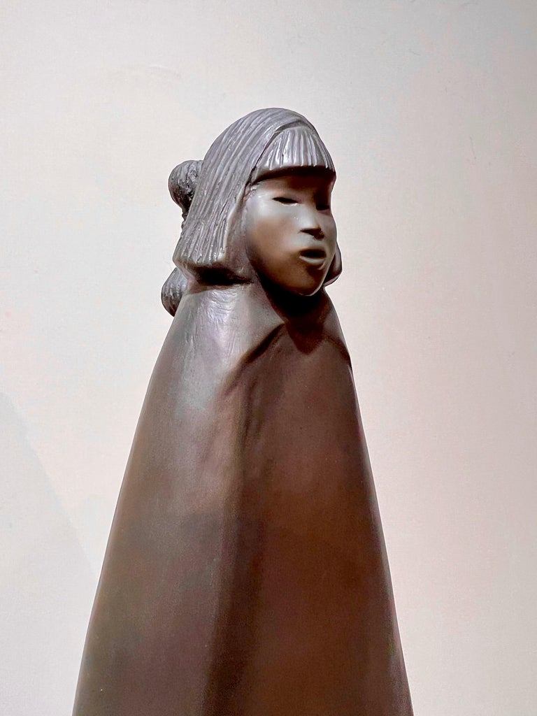 Allan Houser Pueblo Potter, bronze sculpture by Allan Houser, Apache