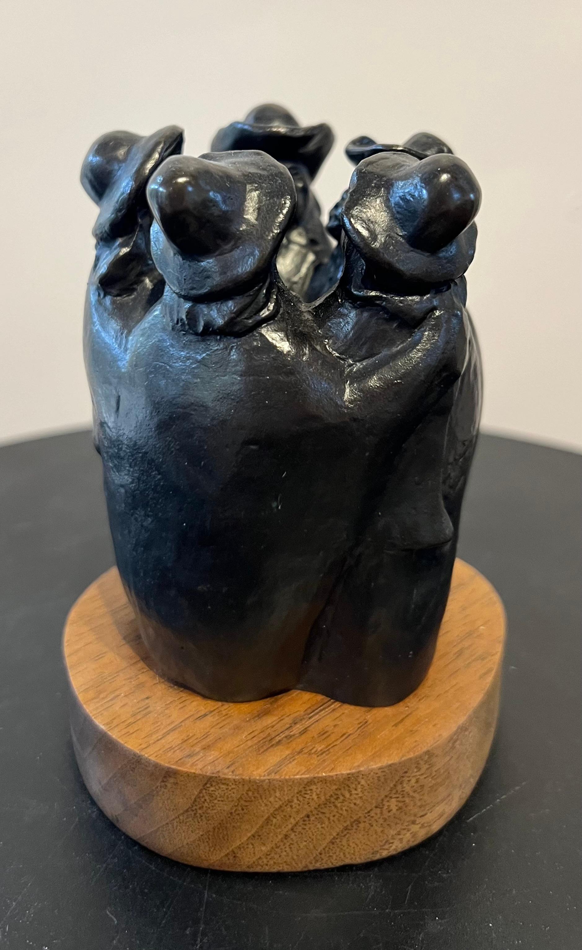 En algún lugar de la reserva, Bronce, Escultura, Allan Houser, Apache, Cantante en venta 3