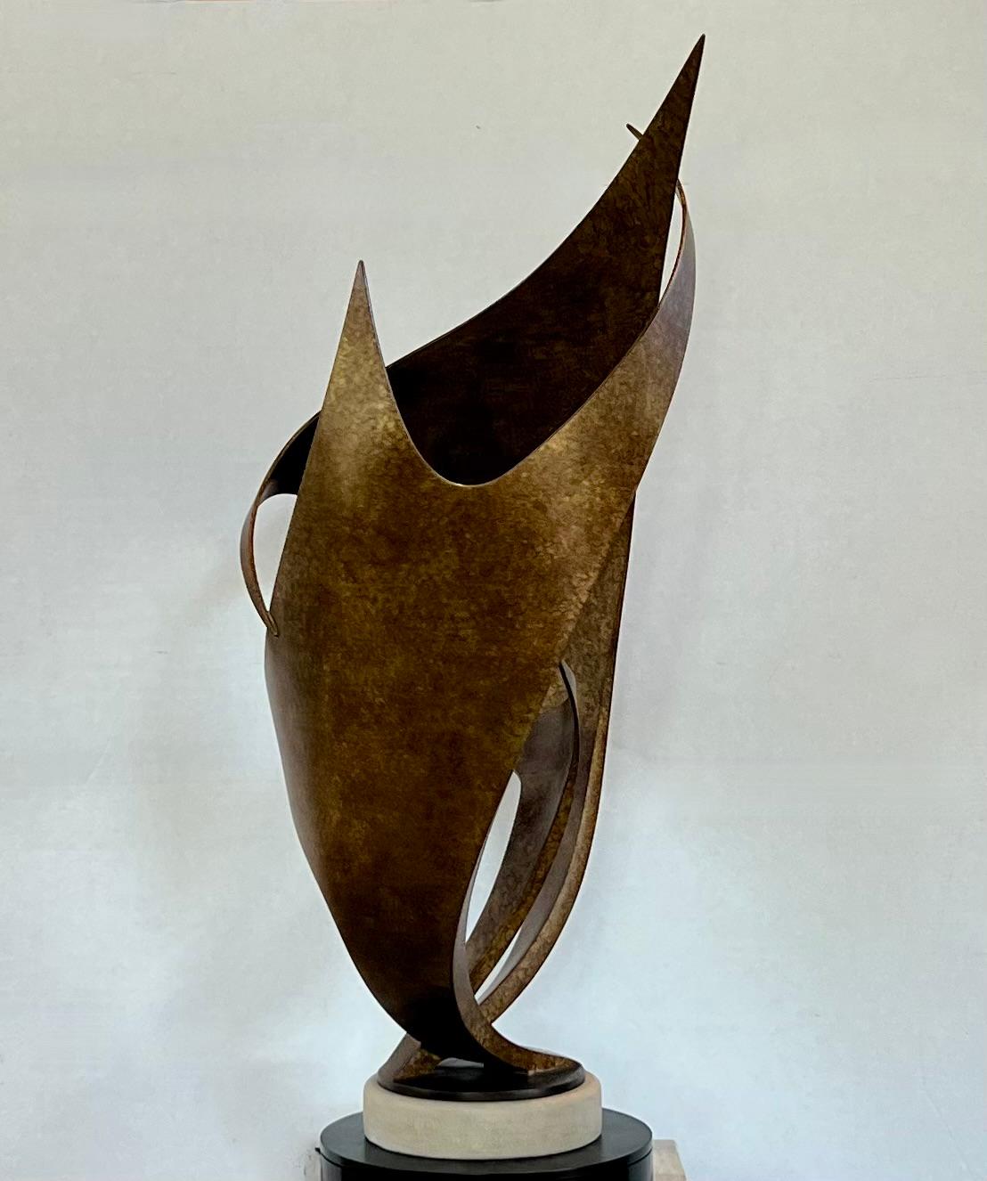 Spirit of the Wind d'Allan Houser, apache, abstrait, sculpture, limitée en vente 3