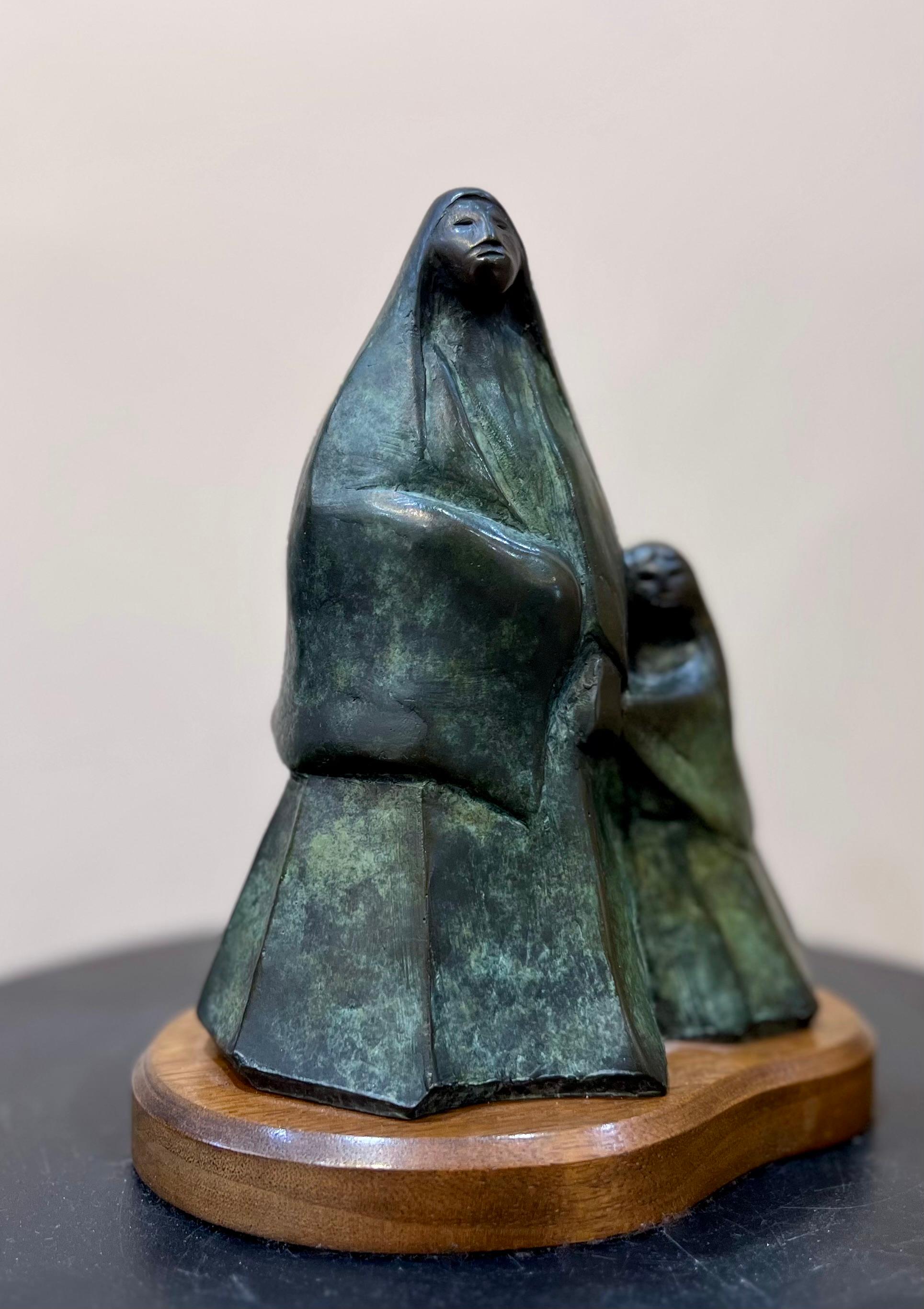 El Tímido, bronce, escultura, por Allan Houser, madre, niño, Apache, Nativo en venta 3