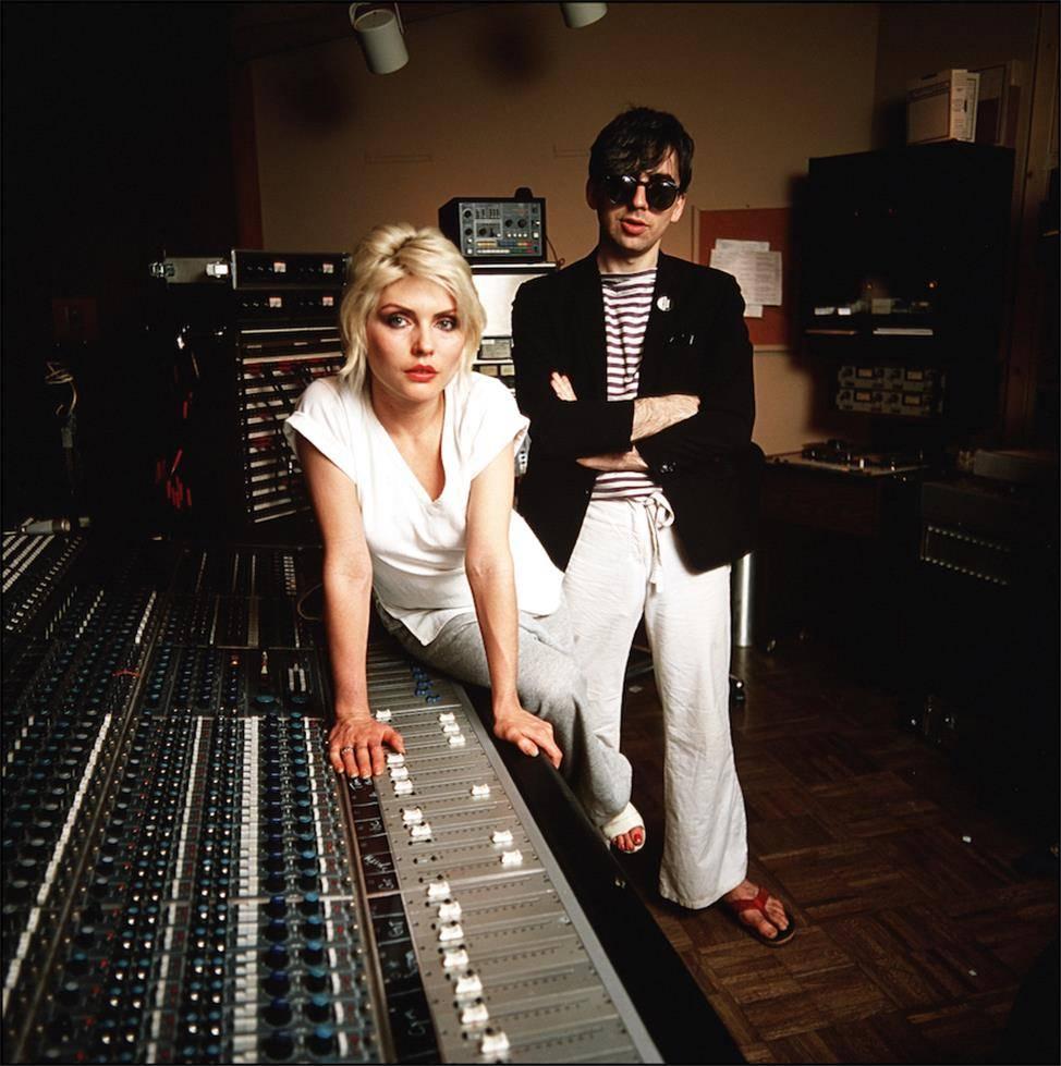 Debbie Harry and Chris Stein, Mediasound Studios, New York City, 1979 - Photograph by Allan Tannenbaum