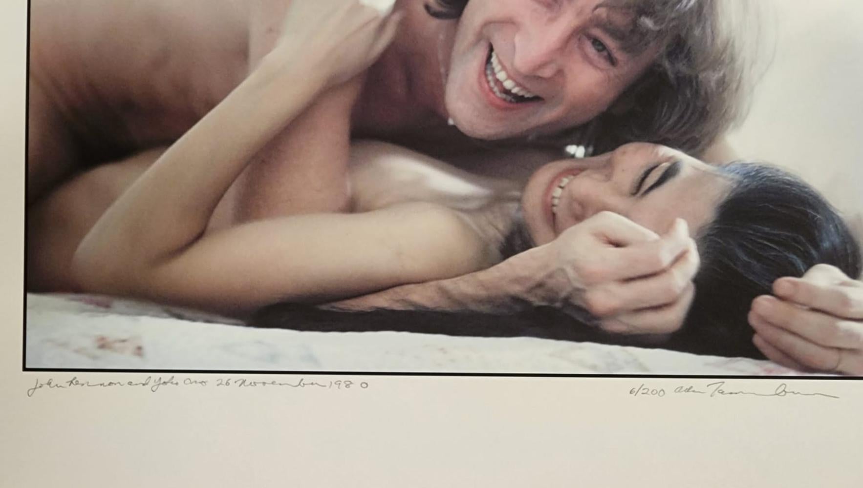 John and Yoko Kimonos Bed Laugh, NYC, 1980 - Photograph by Allan Tannenbaum