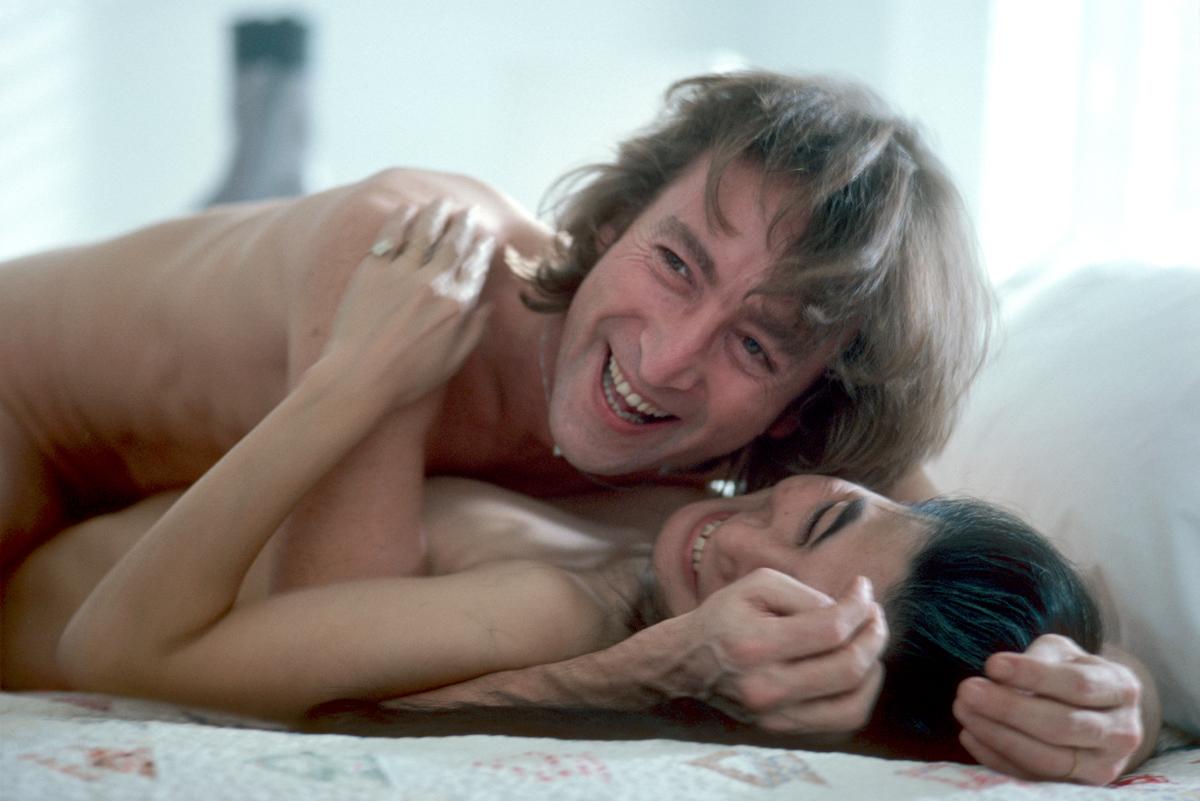 Allan Tannenbaum Portrait Photograph - John Lennon and Yoko Ono in bed