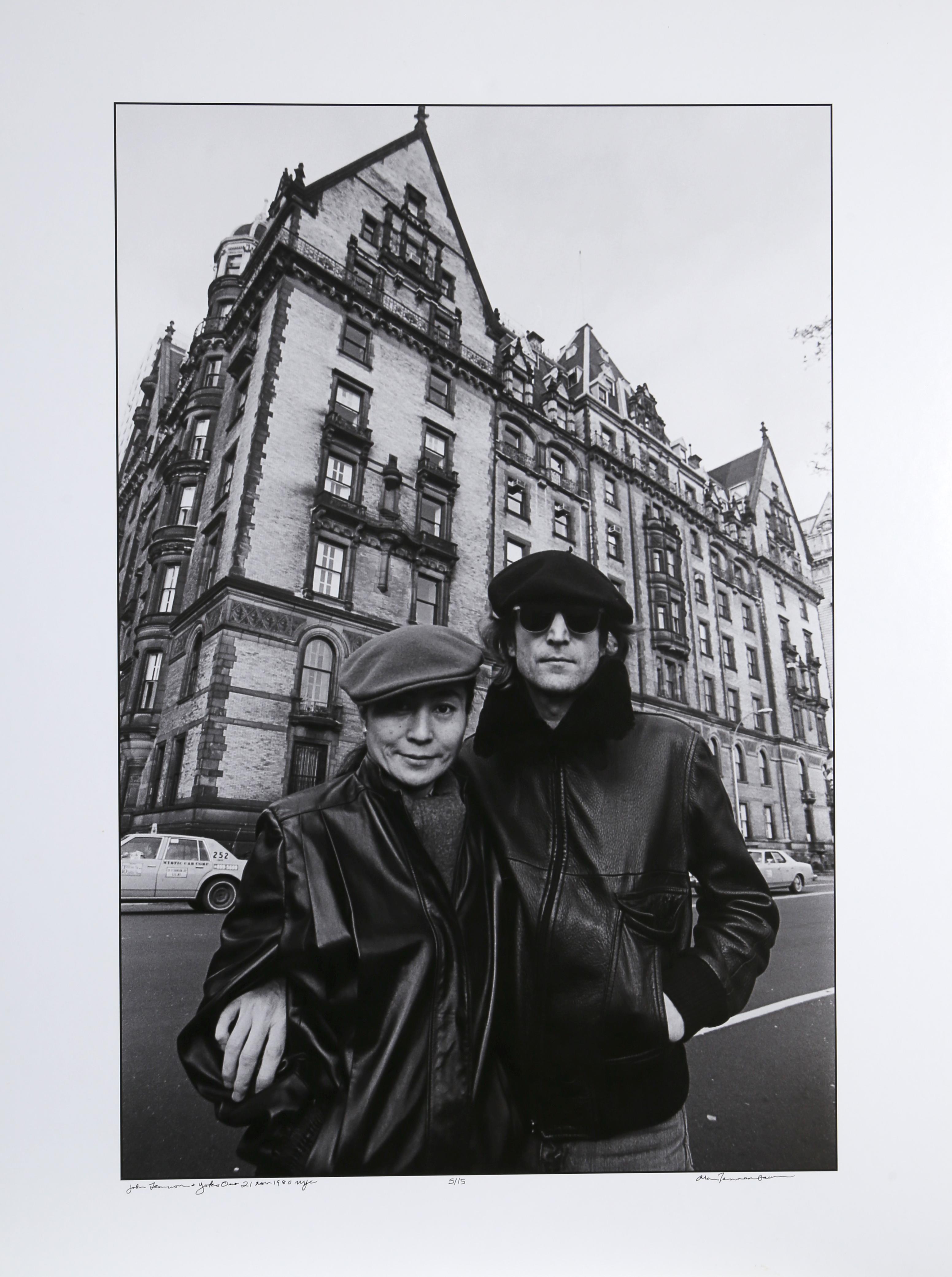 Allan Tannenbaum Black and White Photograph - John Lennon & Yoko Ono