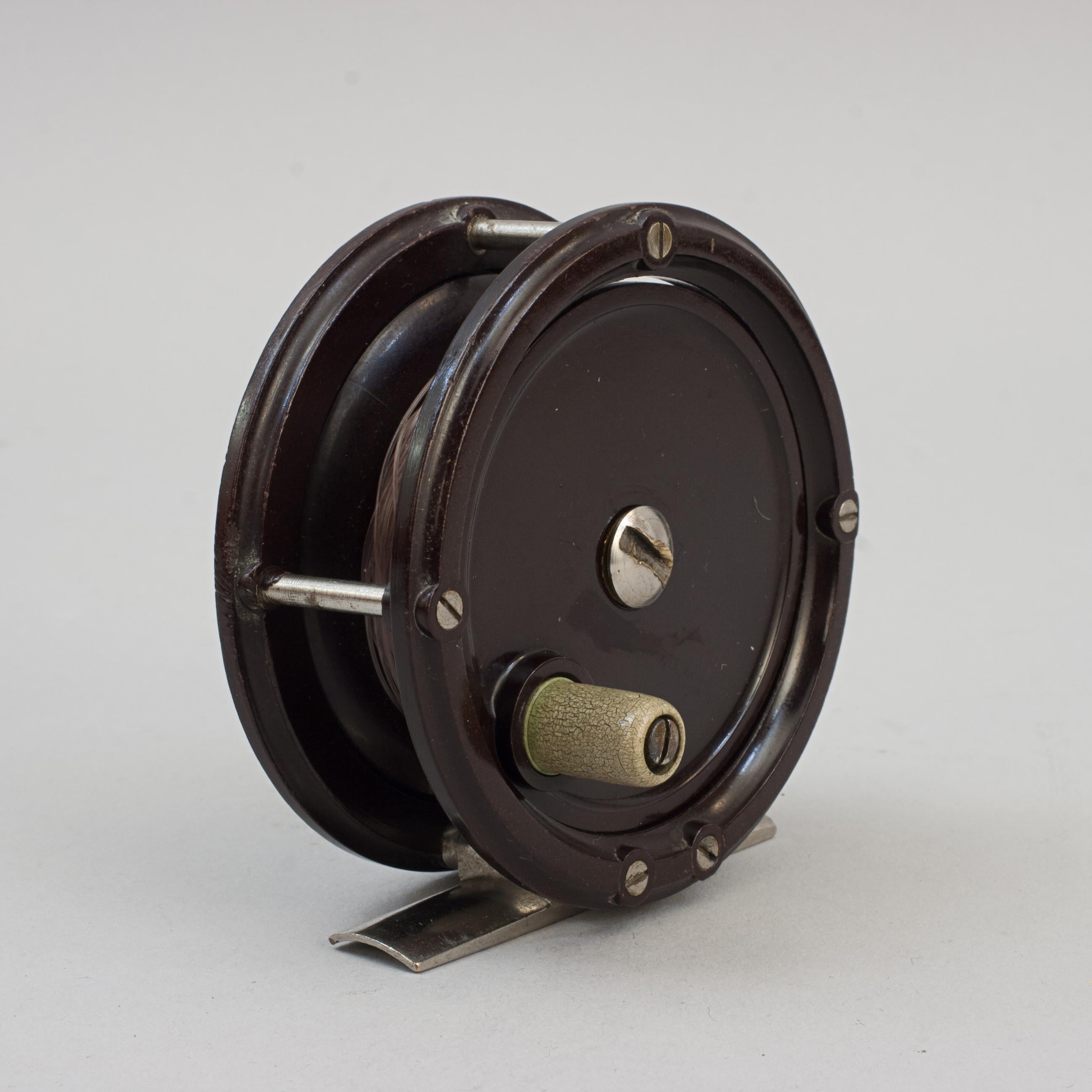 Aerialite Forellen-Rolle von S. Allcock & Co. Ltd.
Eine 3