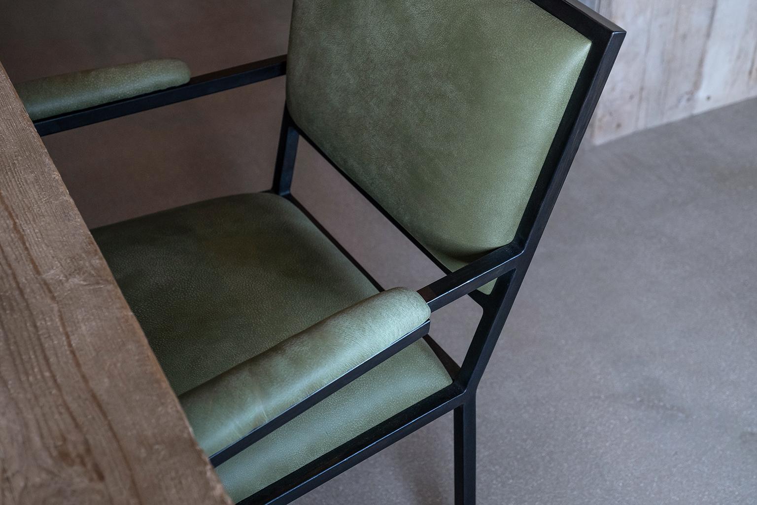 fauteuil rembourré en cuir du 21e siècle:: Le Fauteuil Simple en vente 4