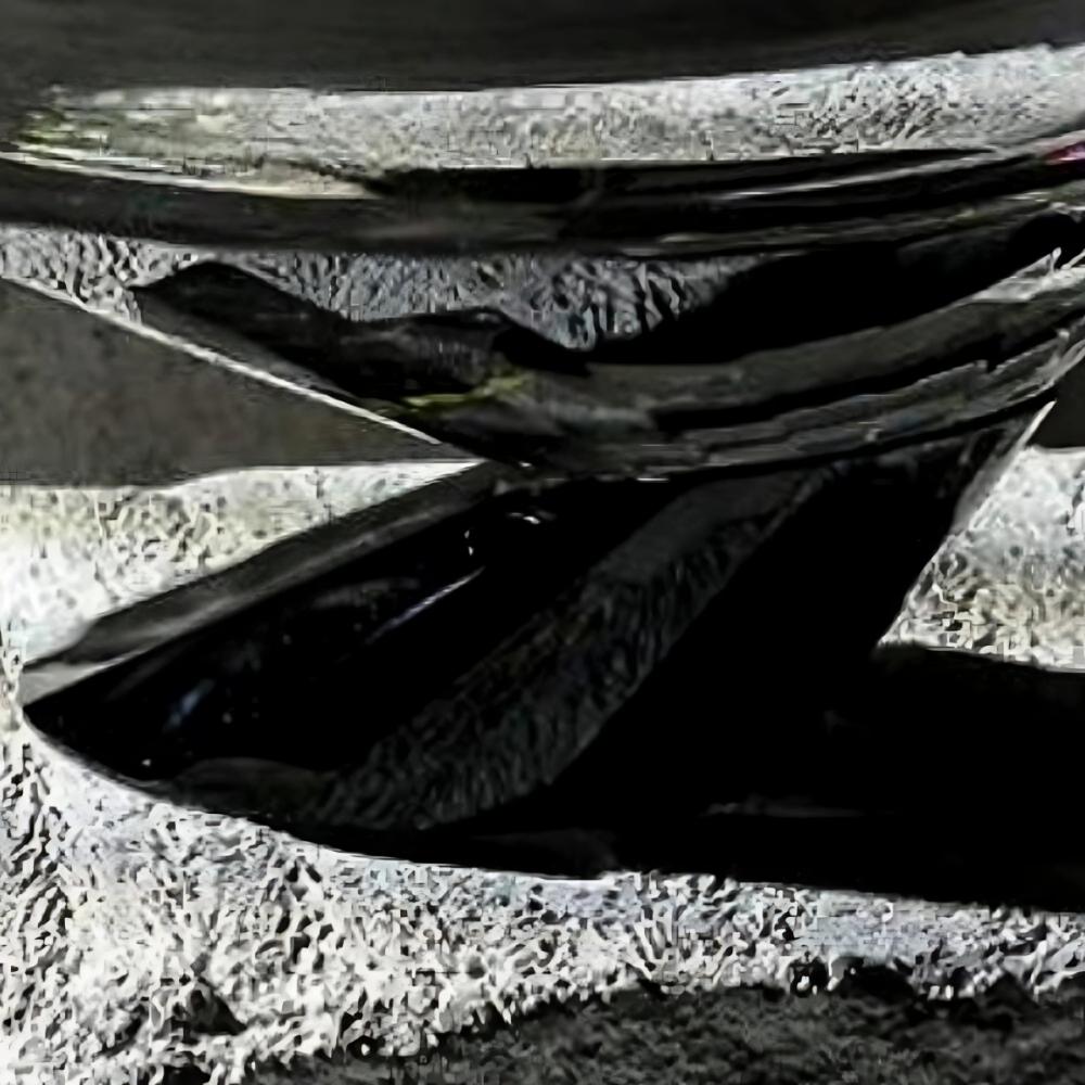 Central American Handmade Crystal Art Bowl – All'EDEN Black and Clear Decorative Centerpiece For Sale