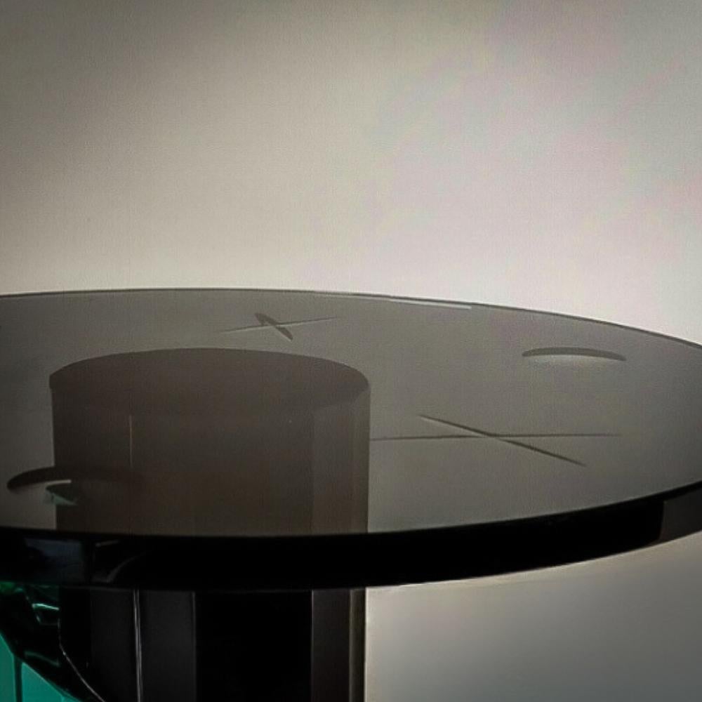 All'EDEN Schwarz/Klar/Türkis Handmade Crystal Cake Stand -  Servierstück (Handgeschnitzt) im Angebot