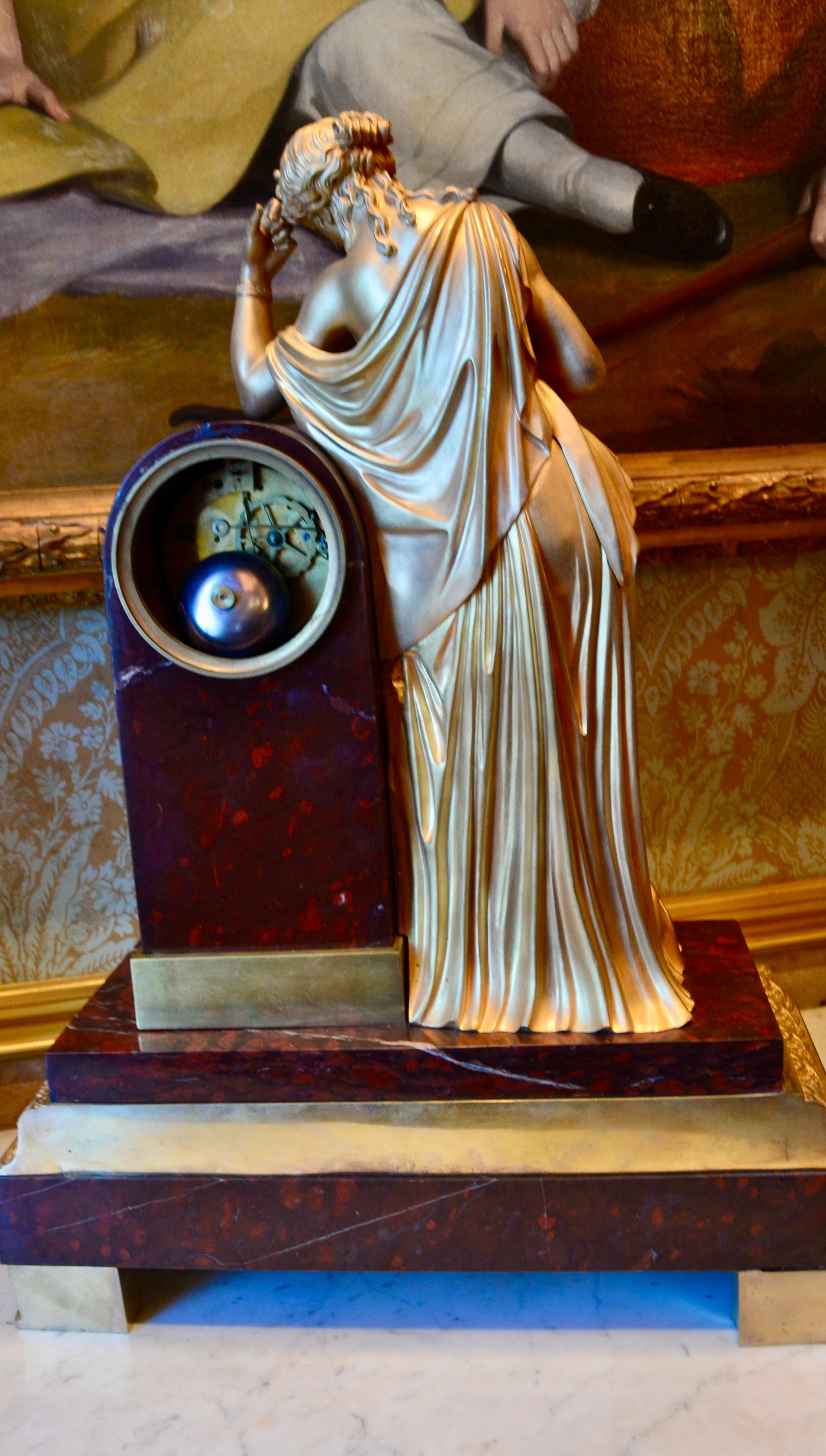 Bronze Horloge allégorique française Louis Philippe de Clio, la muse grecque de l'histoire en vente