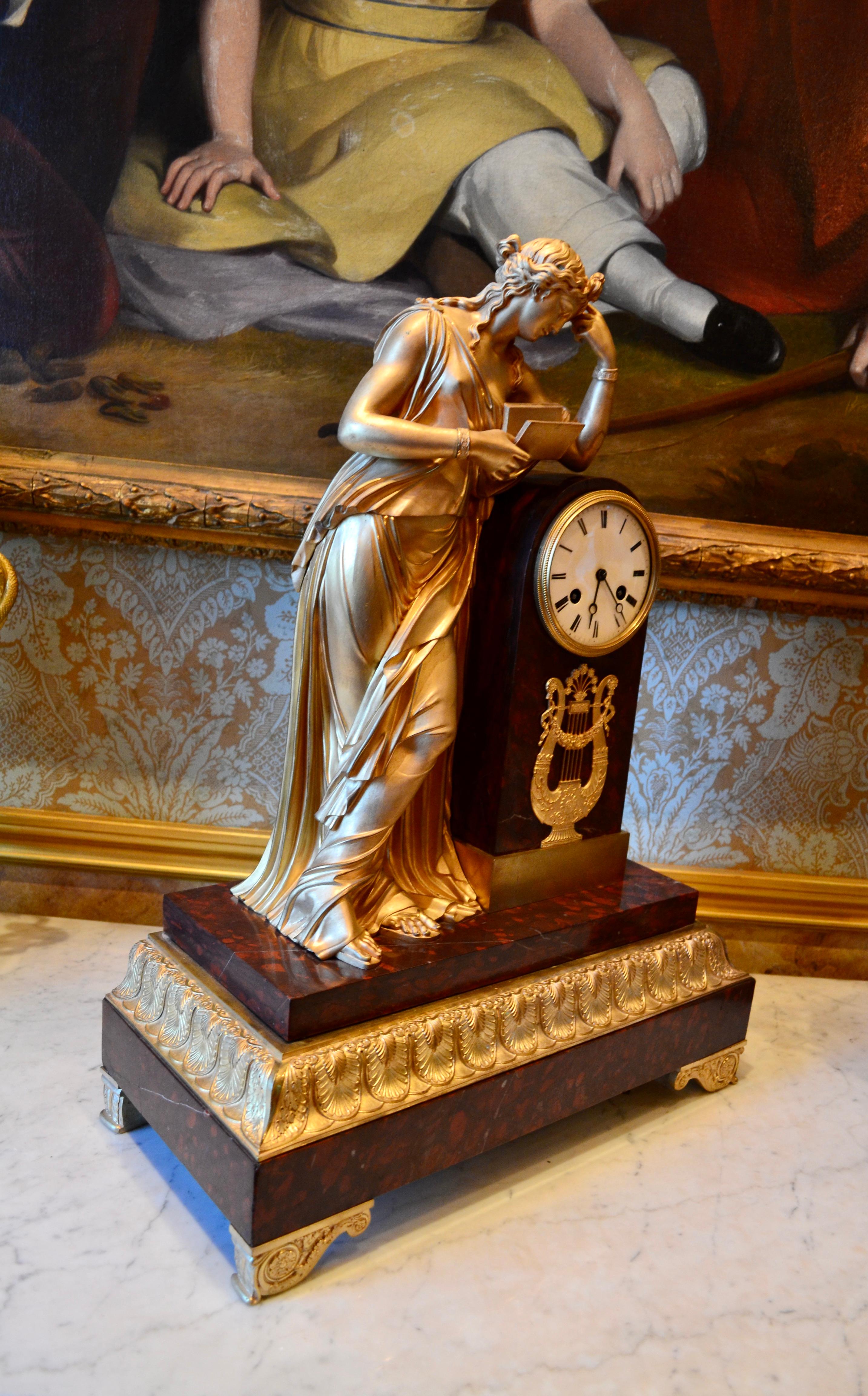 Moulage Horloge allégorique française Louis Philippe de Clio, la muse grecque de l'histoire en vente