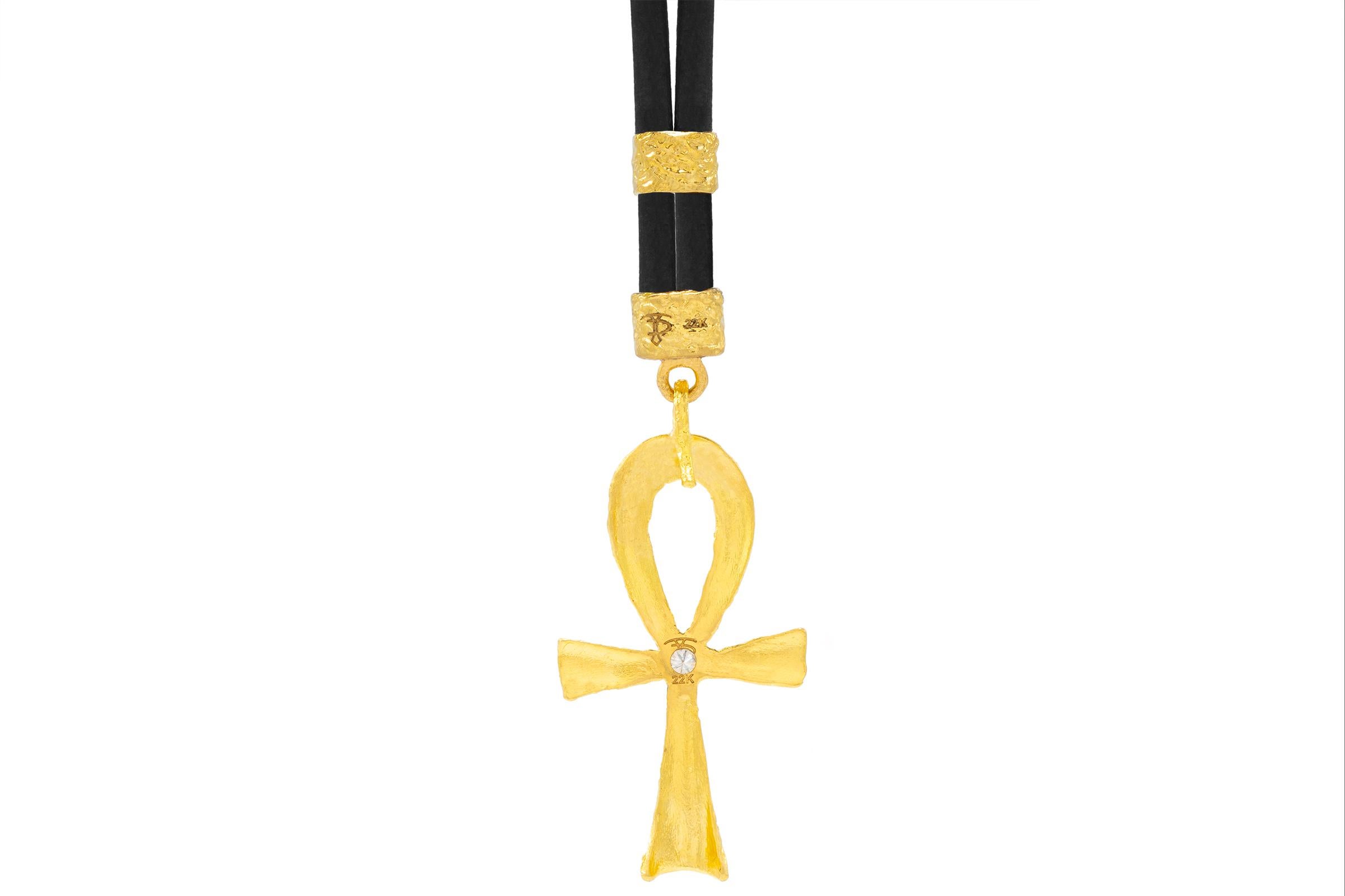 Allegra Ankh Pendant in 22k Gold, by Tagili In New Condition For Sale In New York, NY