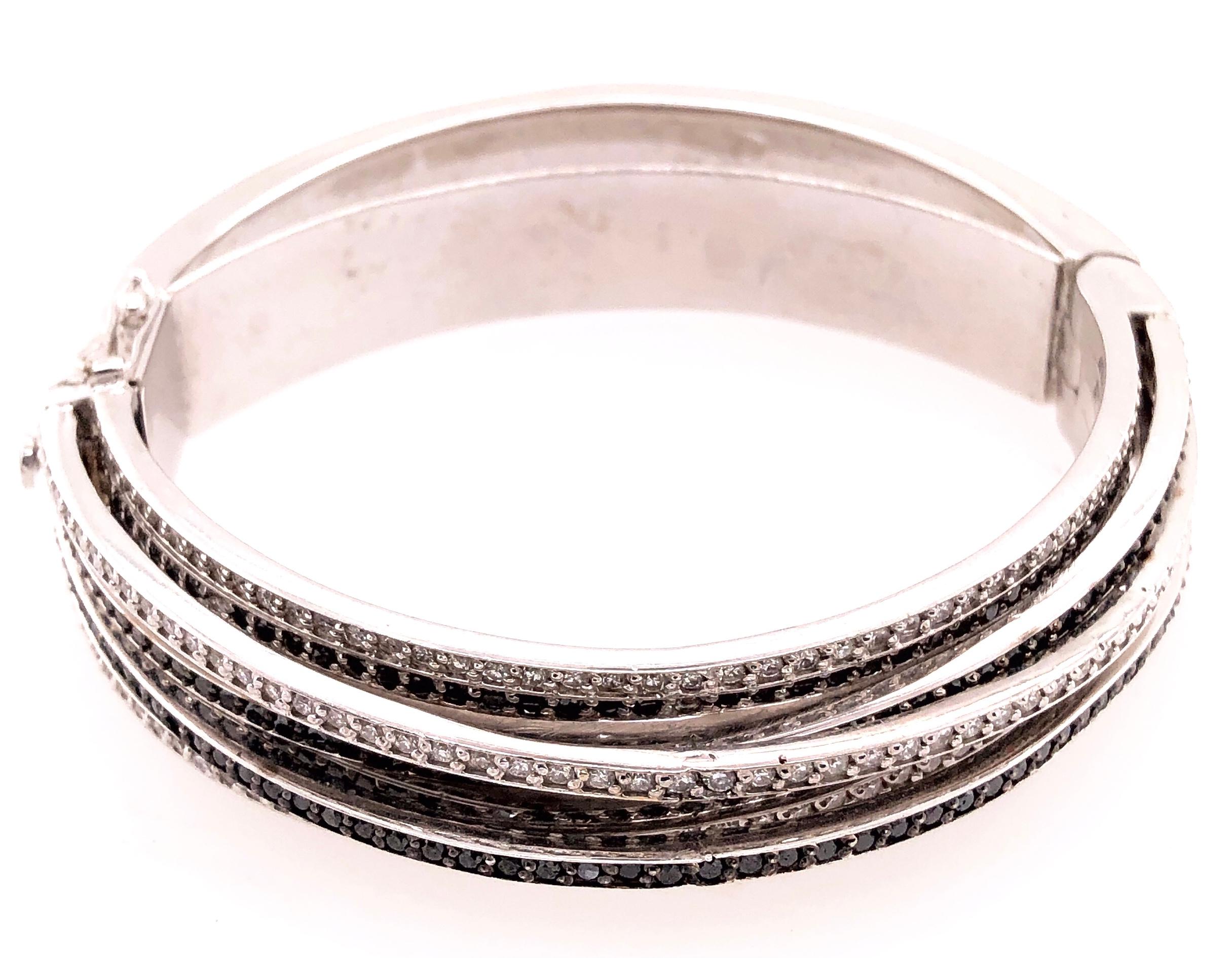 Contemporain Bracelet jonc de style Allegra de Grisogono en or 14 carats avec diamants blancs et noirs de couleur en vente