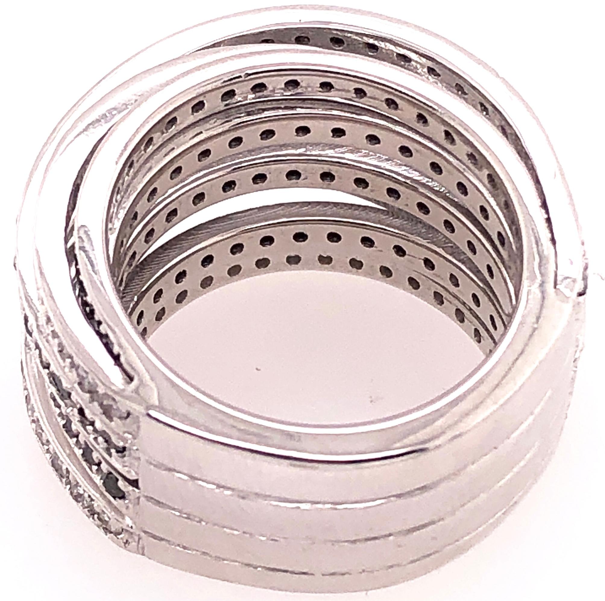 Allegra de Grisogono Weißer und farbig verzierter schwarzer Diamantring im Zustand „Gut“ im Angebot in Manhasset, NY
