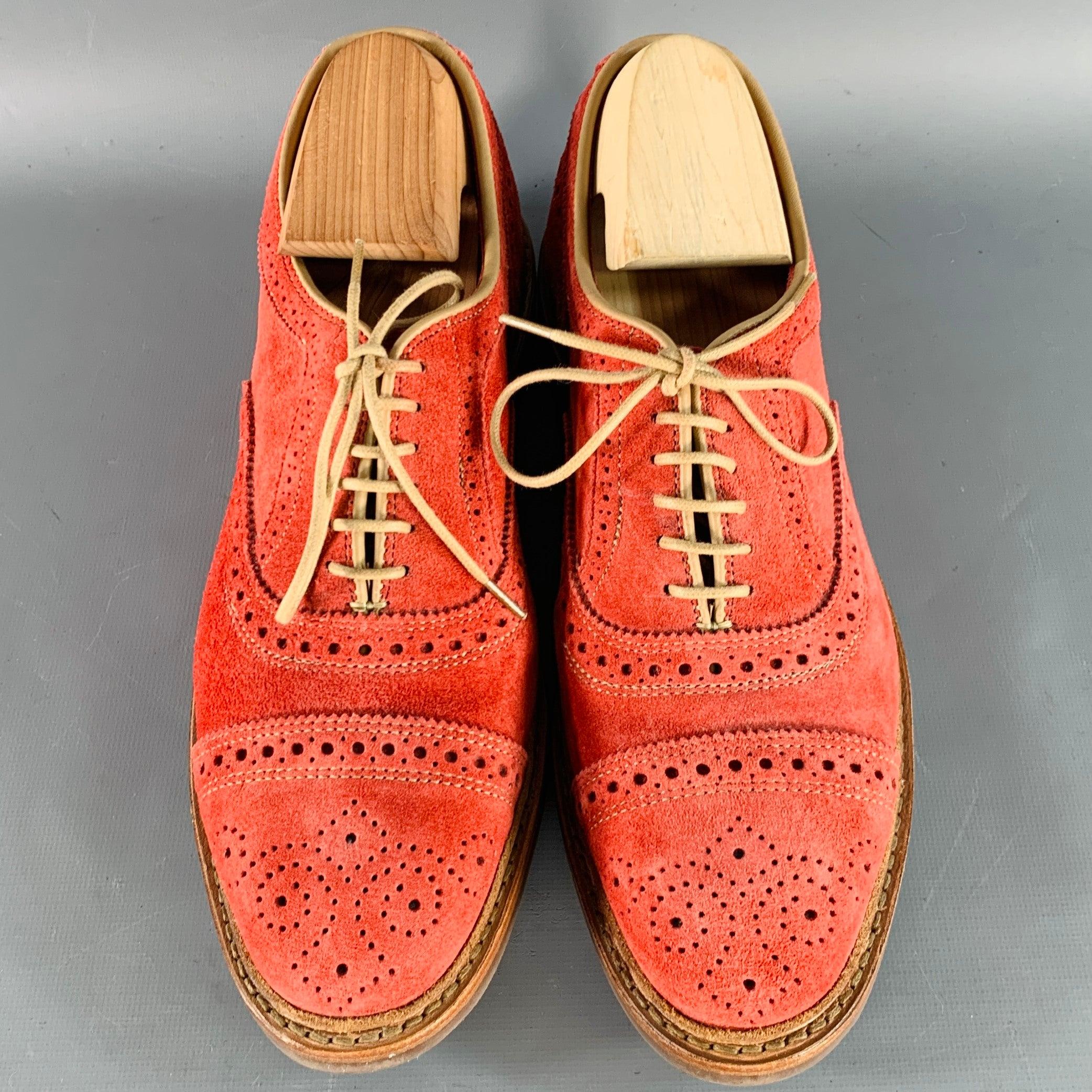 ALLEN EDMONDS Taille 7 Strandmok Red Perforated Suede Oxford Lace-Up Shoes Excellent état - En vente à San Francisco, CA