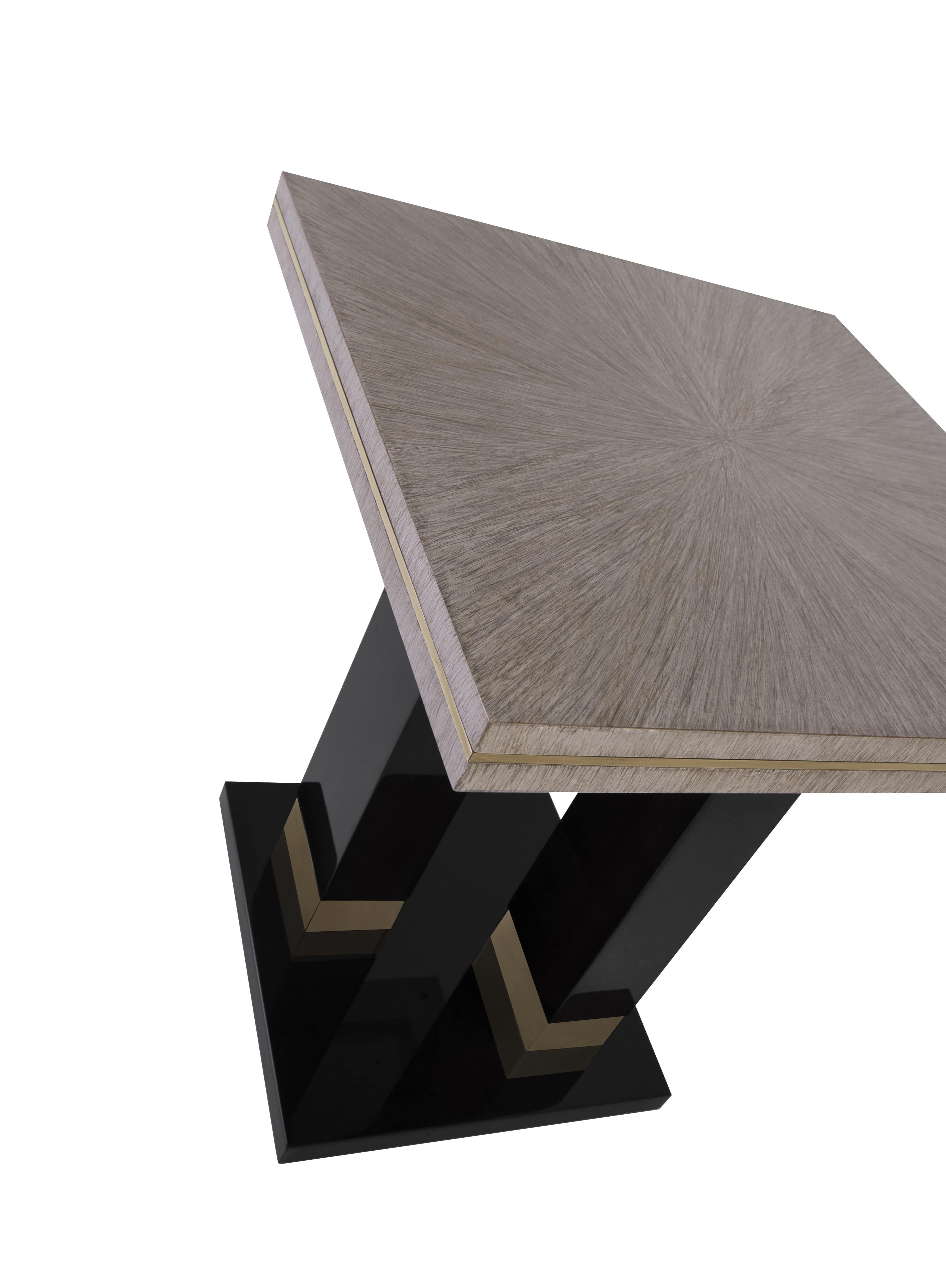 Mid-Century Modern Alley Side Table With Wooden Structure and Smoke Brass Details For Sale