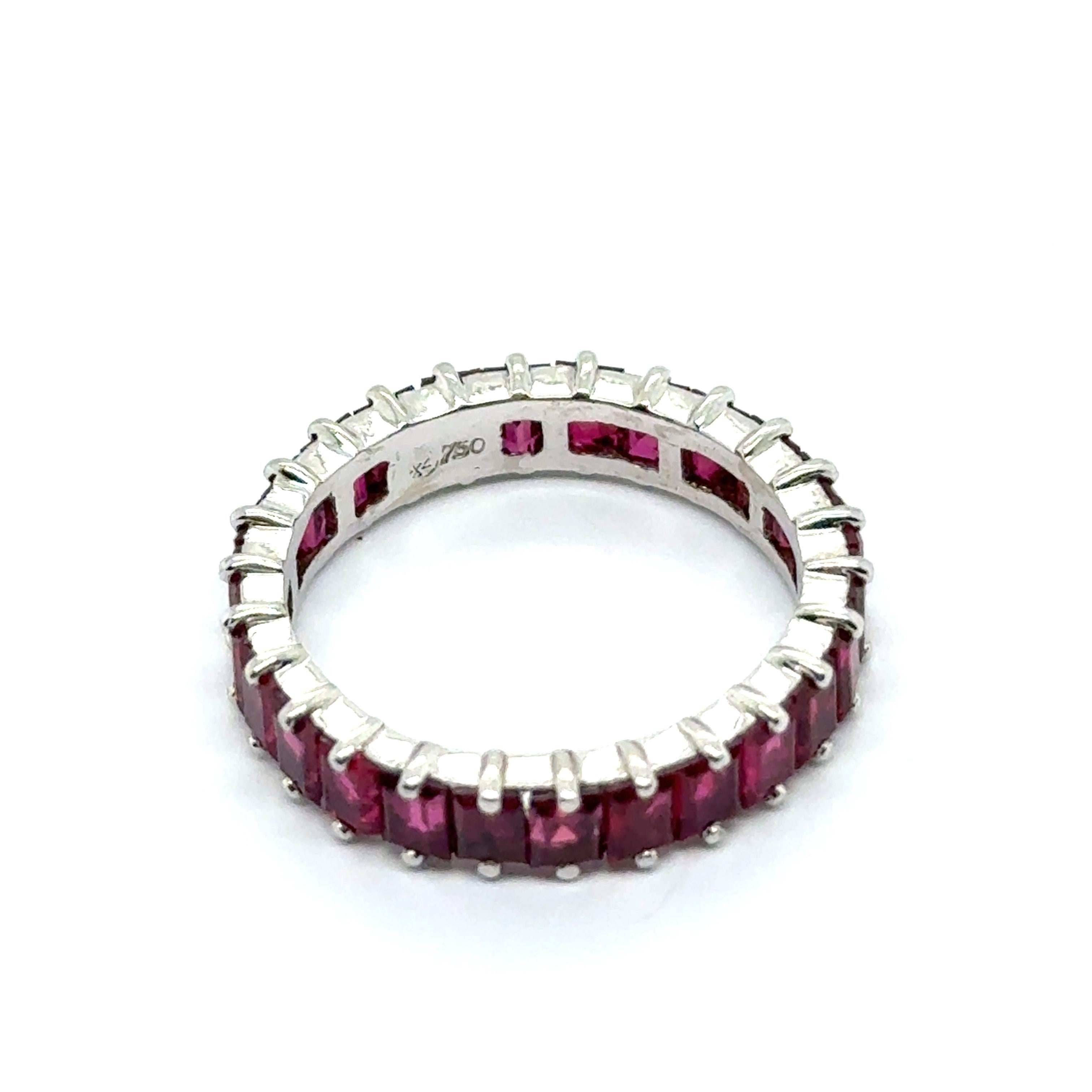 Alliance Ring with Rubies in 18 karat White Gold by Gübelin For Sale 6
