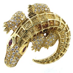Alligator Diamond 18 Karat Yellow Gold Pin Brooch
