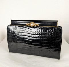 Alligator Grain Clutch