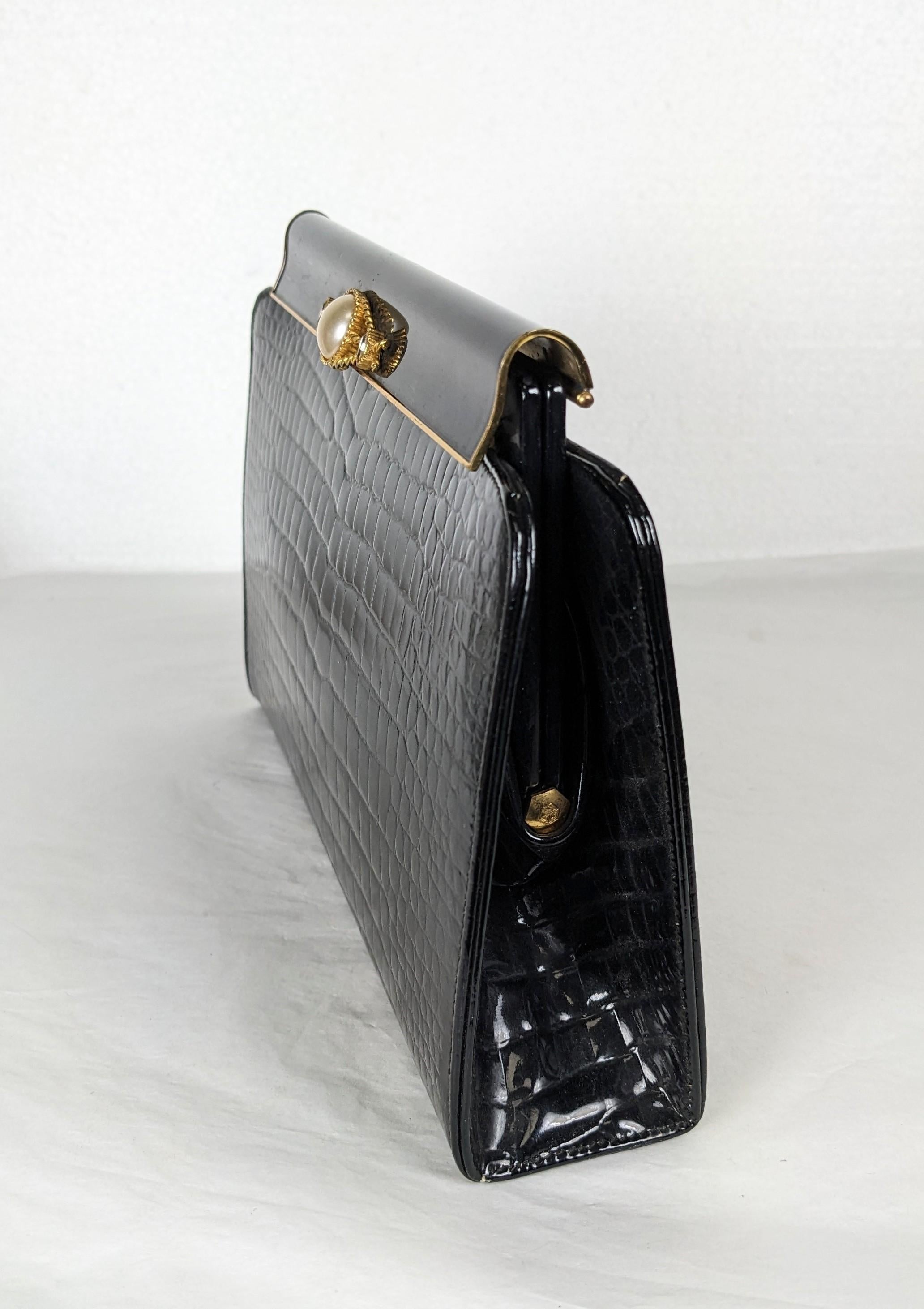 Alligator Grain Clutch In Good Condition For Sale In New York, NY