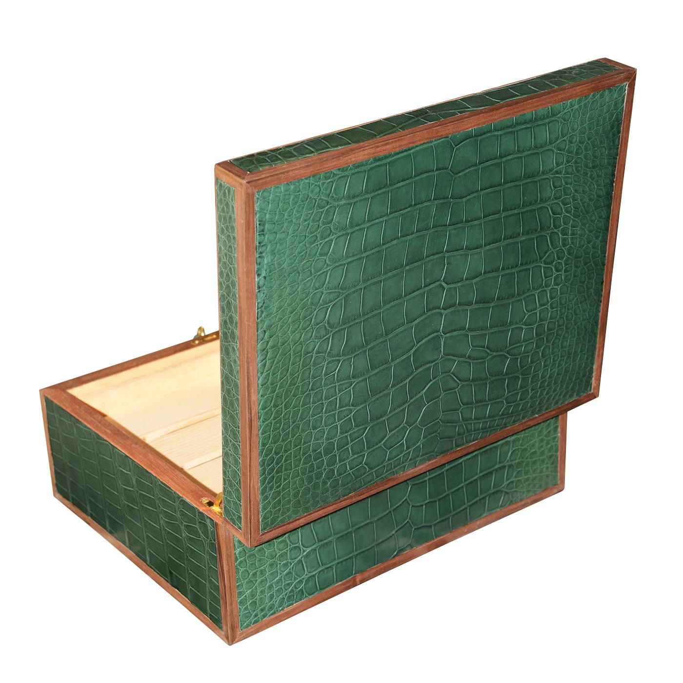Hand-Crafted Alligator Green Cigar Box For Sale