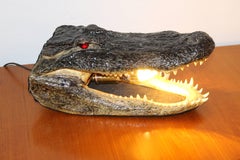Lámpara de mesa cabeza de cocodrilo