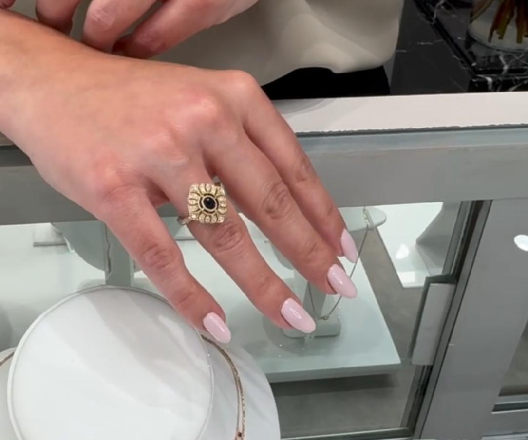 De las mujeres Anillo de moda Allison Kaufman de oro amarillo de 14 quilates con zafiro azul y diamantes en venta