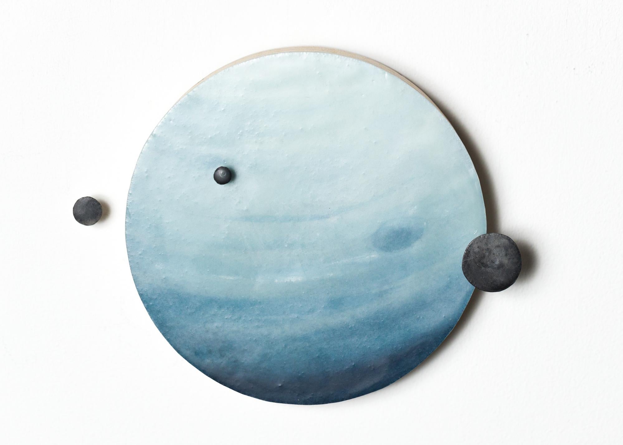 « Hong Aloft the Night II », représentation de planètes, aquarelle et gouache sur papier en vente 3