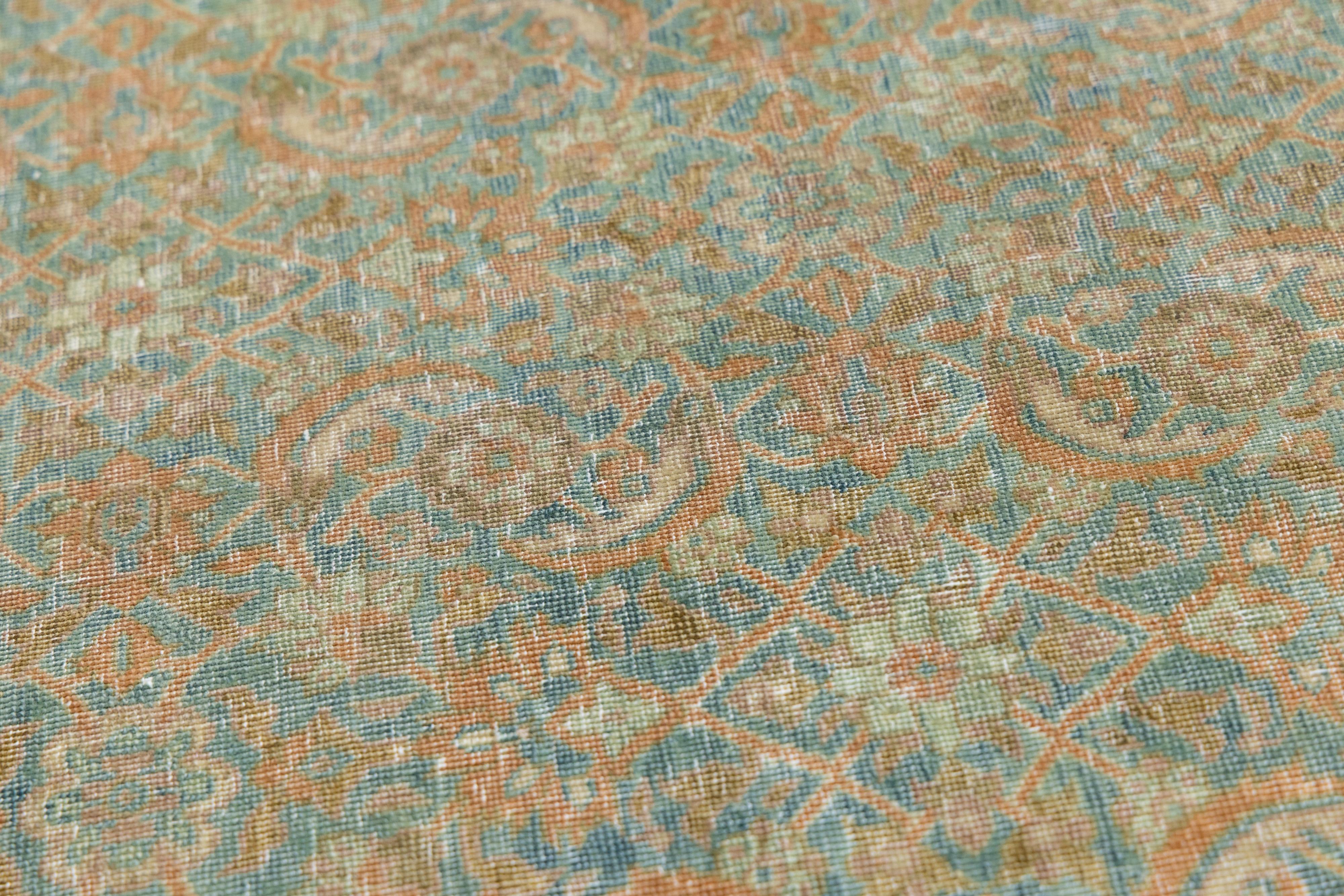 Allover entworfen antike persische Tabriz Wolle Teppich handgefertigt in blau aus den 1900er Jahren (Handgeknüpft) im Angebot