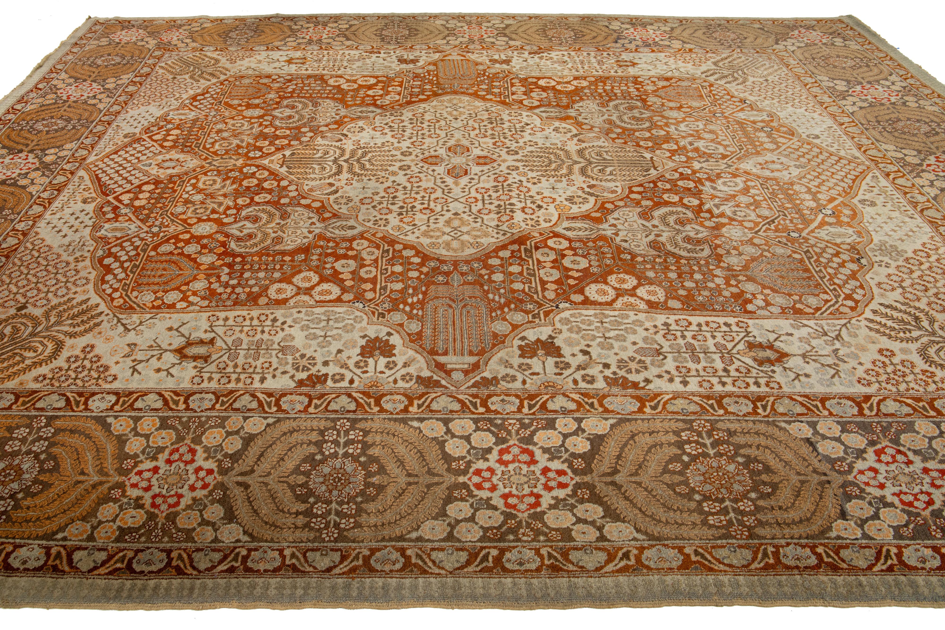 Tappeto Tabriz antico persiano in lana arancione con disegno a trifoglio in vendita 2