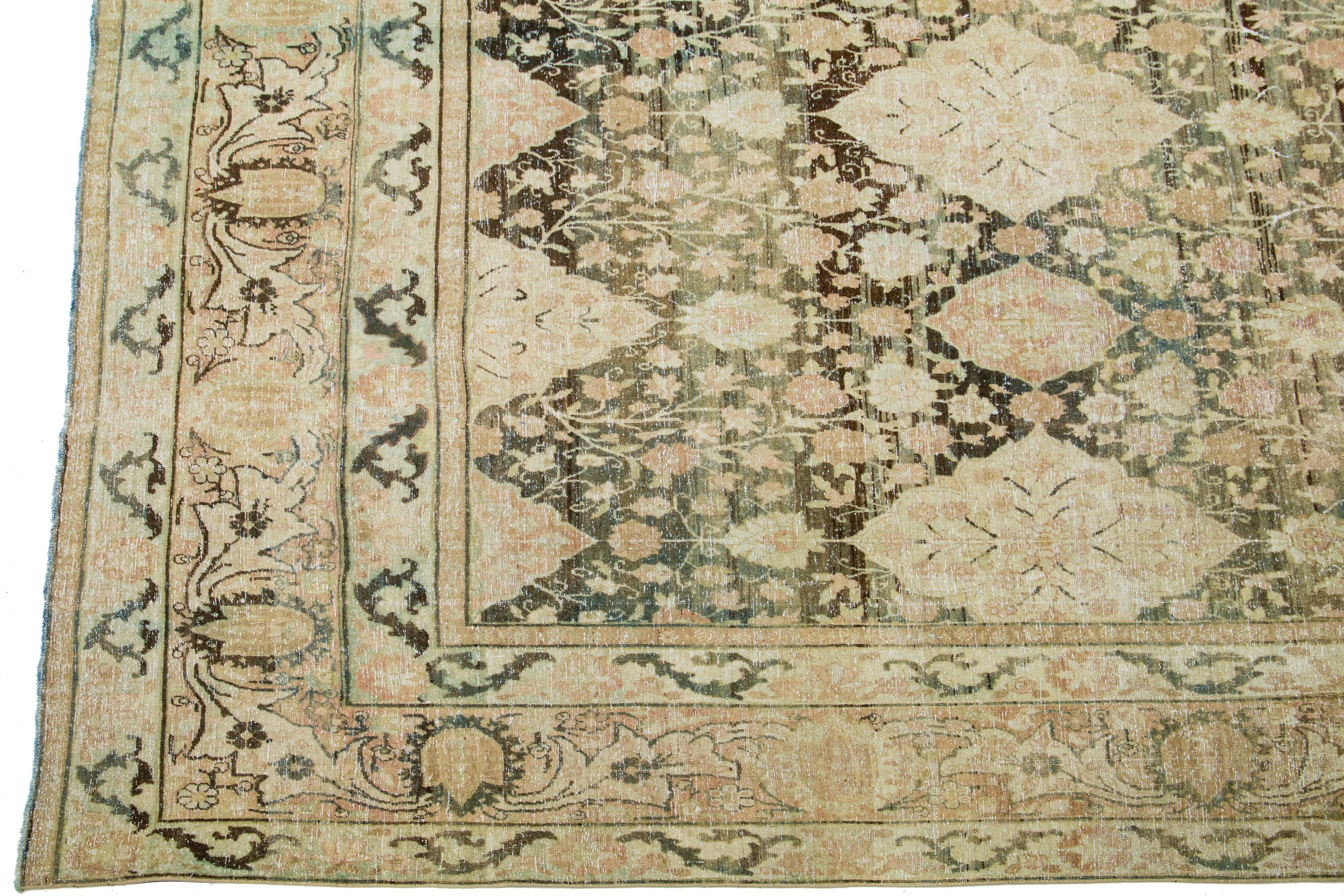 Noué à la main Tapis en laine Allover Floral Design/One Antique Persan Kerman des années 1900  en vente