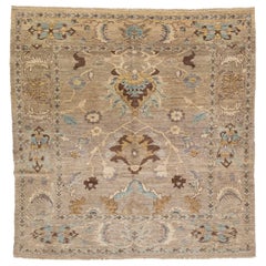 Allover Modern Designed Sultanabad Quadratischer Wollteppich In Light Brown