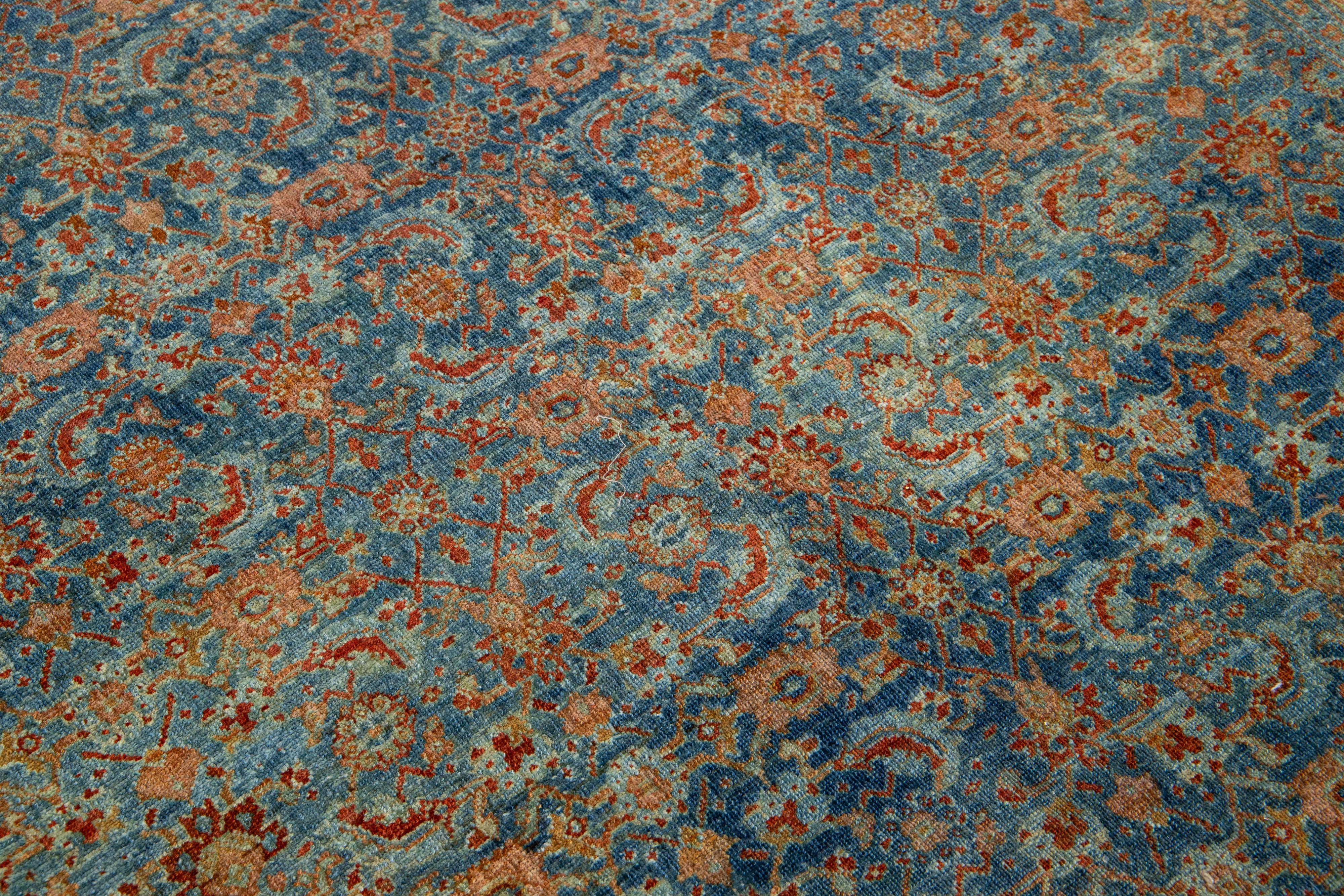 20ième siècle Tapis de couloir persan Bidjar ancien en laine bleu à motifs intégraux en vente