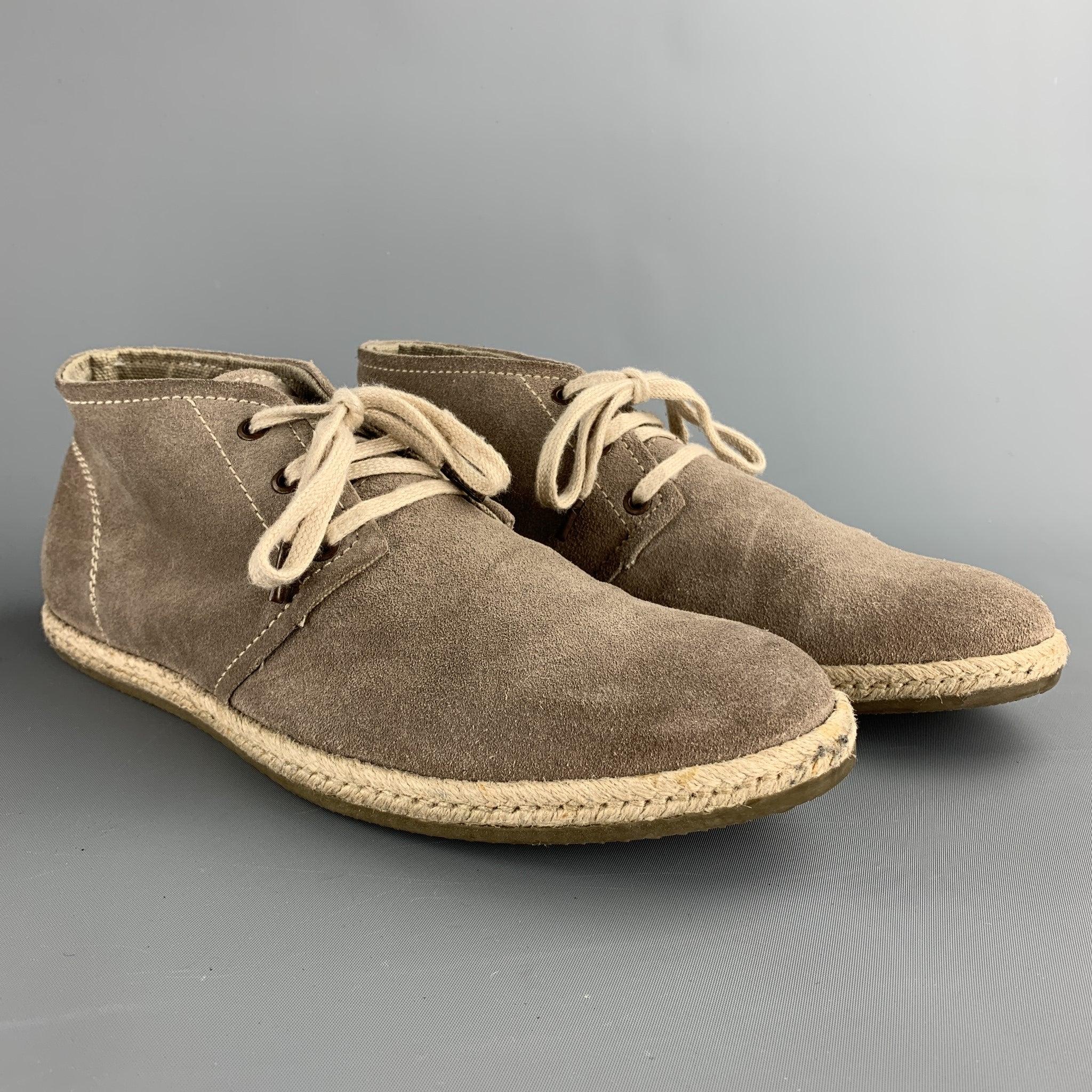 ALLSAINTS SPITALFIELDS boots comes in a taupe suede with a braided rope trim featuring a chukka style and a lace up closure.
Good
Pre-Owned Condition. 

Marked:   41Outsole: 11 inches  x 3.5 inches 
  
  
 
Reference: 76629
Category: Boots
More