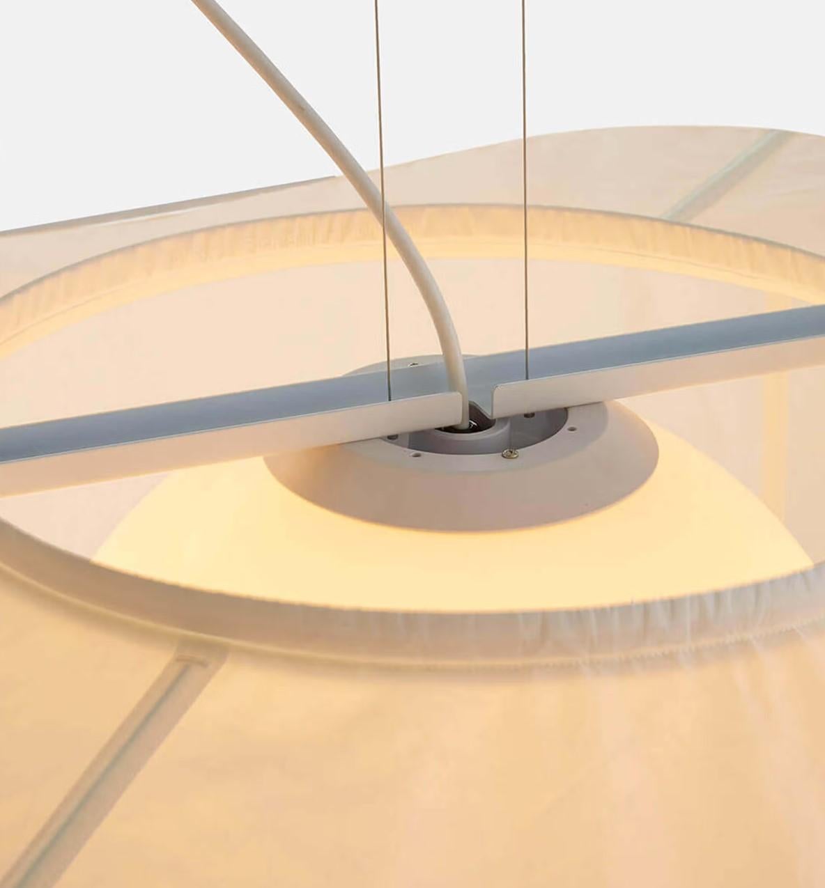 AllSew / Chandelier
Designed by RBW

Allsew, our modular, scalable pendant inspired by the luminosity of lanterns, and the lightweight, collapsible efficiency of kites.

Made in United States.

Pendant dimensions: Inches (L x W x H)
36