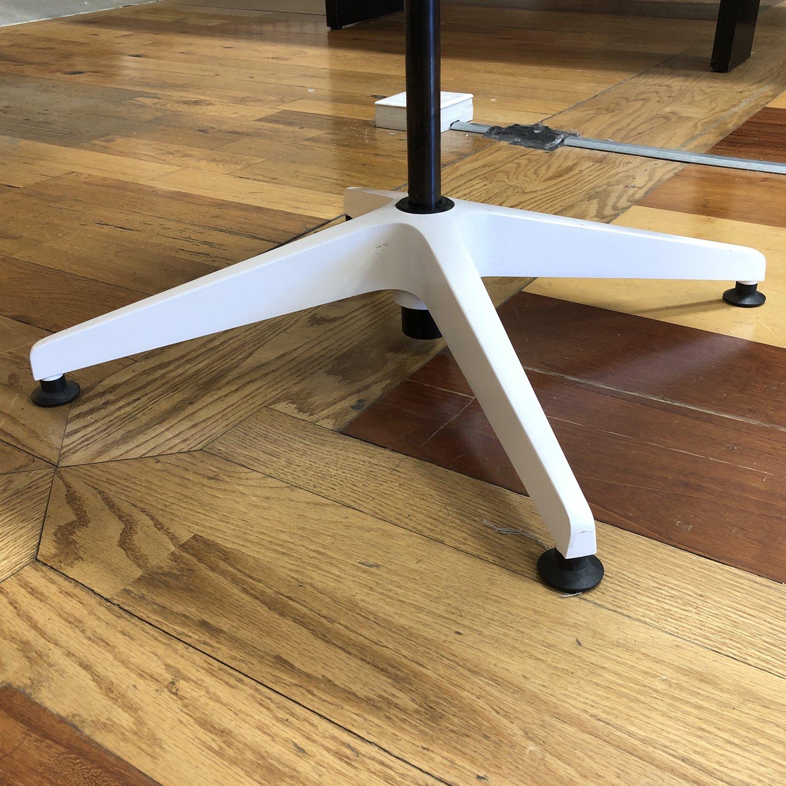 Allsteel White Folding Aware Table and Chair In Good Condition For Sale In San Francisco, CA