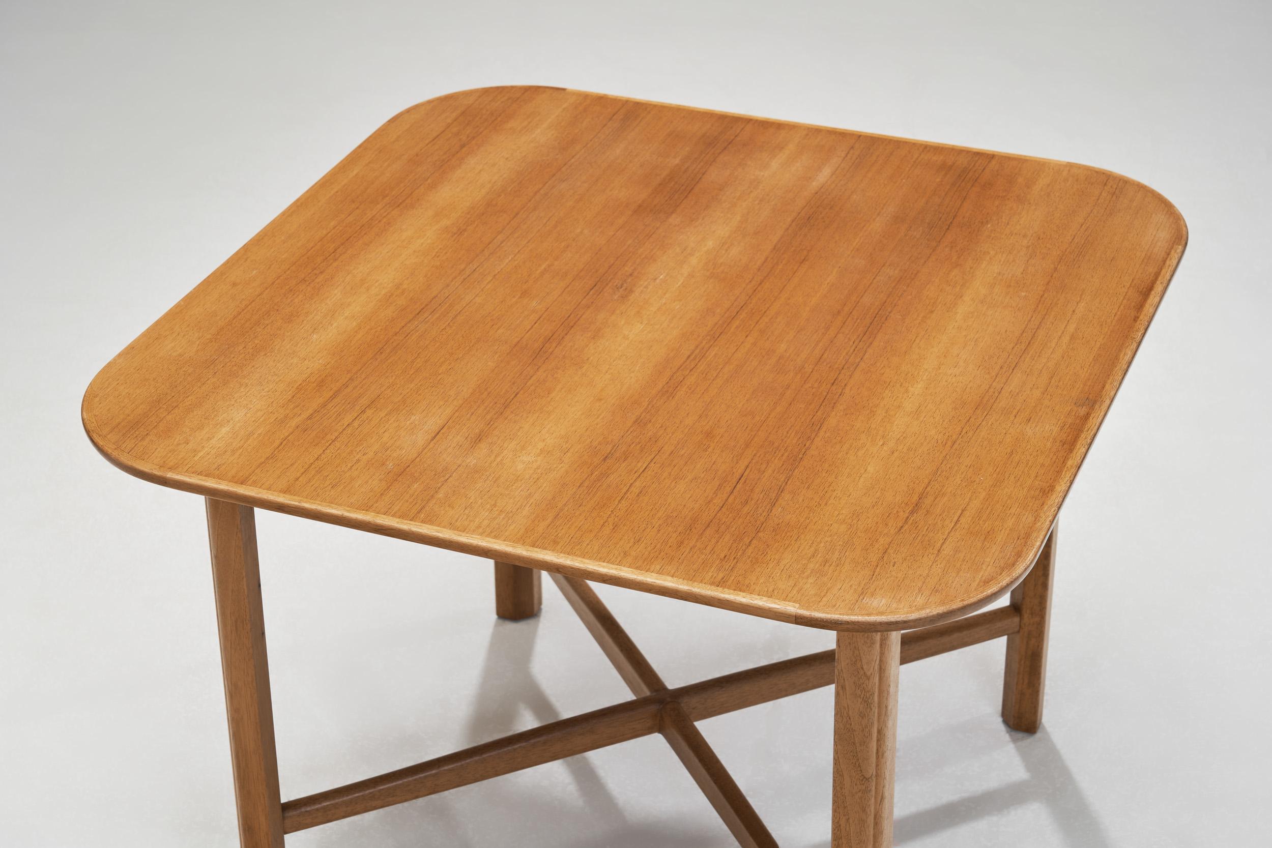 Mid-20th Century “Alltid Redo” Coffee Table by Carl Malmsten, Sweden 1950s For Sale