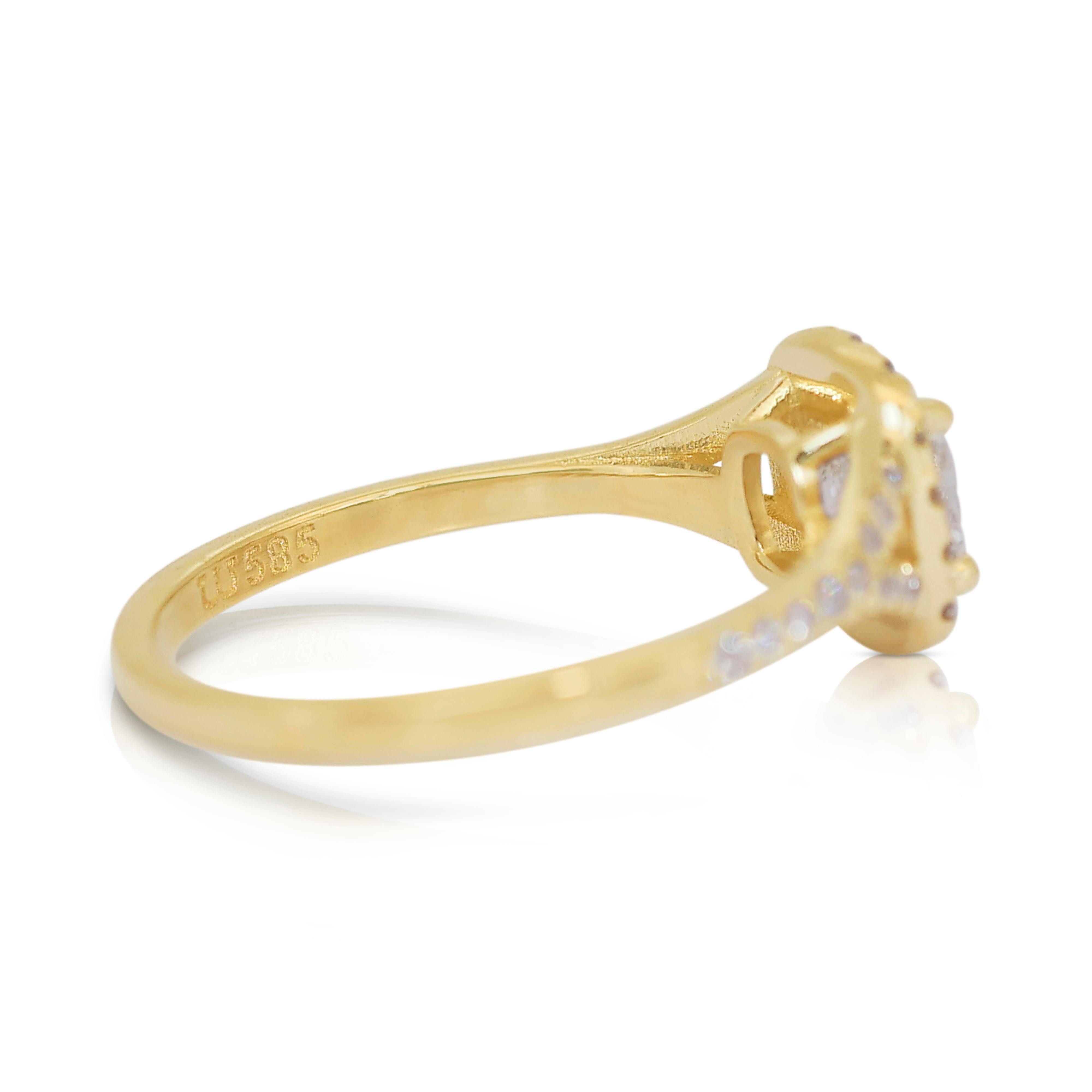 Cushion Cut Alluring 1.33ct Double Excellent Ideal Cut Diamonds Halo Ring in 14k Yellow Gold For Sale