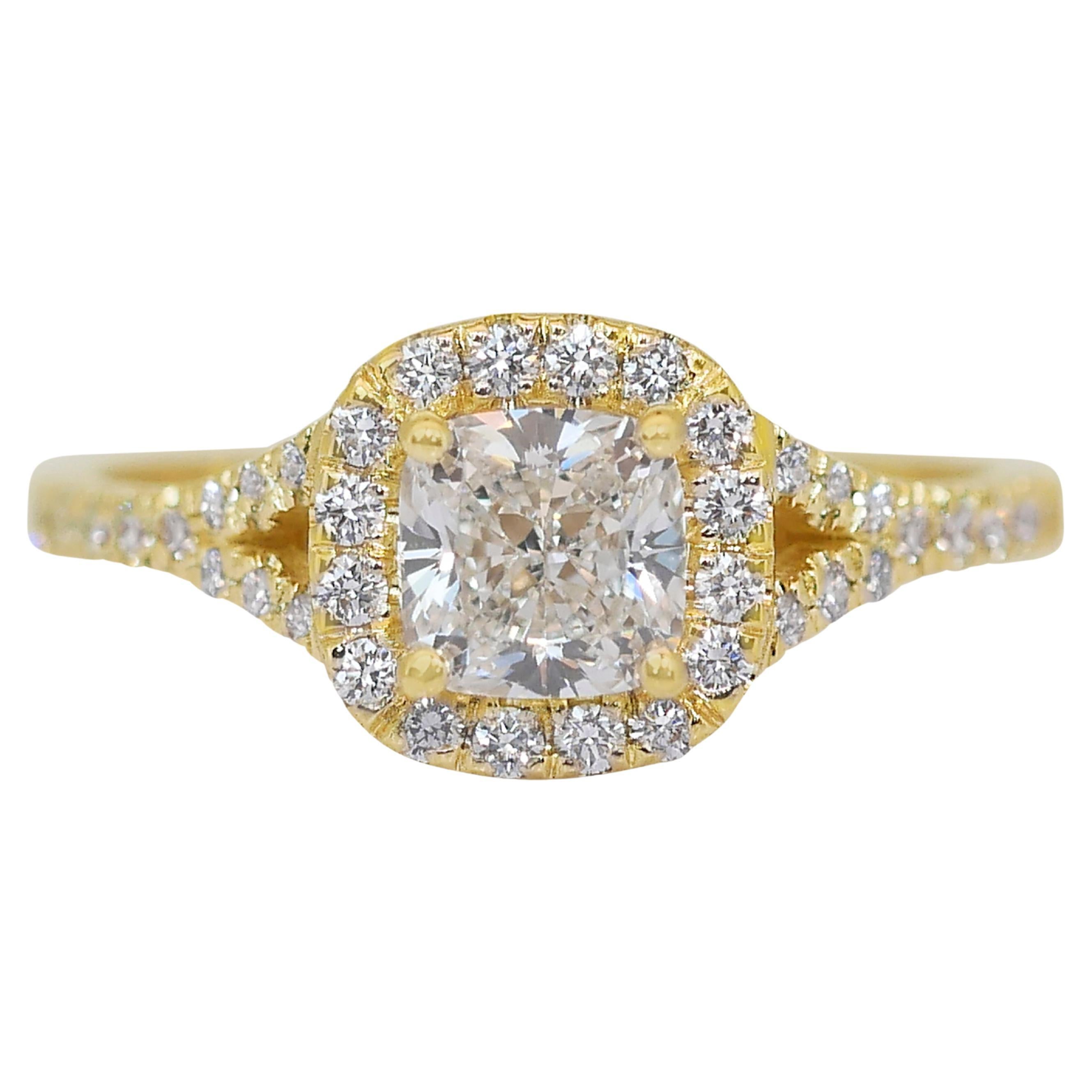 Verführerischer Halo-Ring aus 14 Karat Gelbgold mit 1,33 Karat doppelten ausgezeichneten Diamanten im Idealschliff